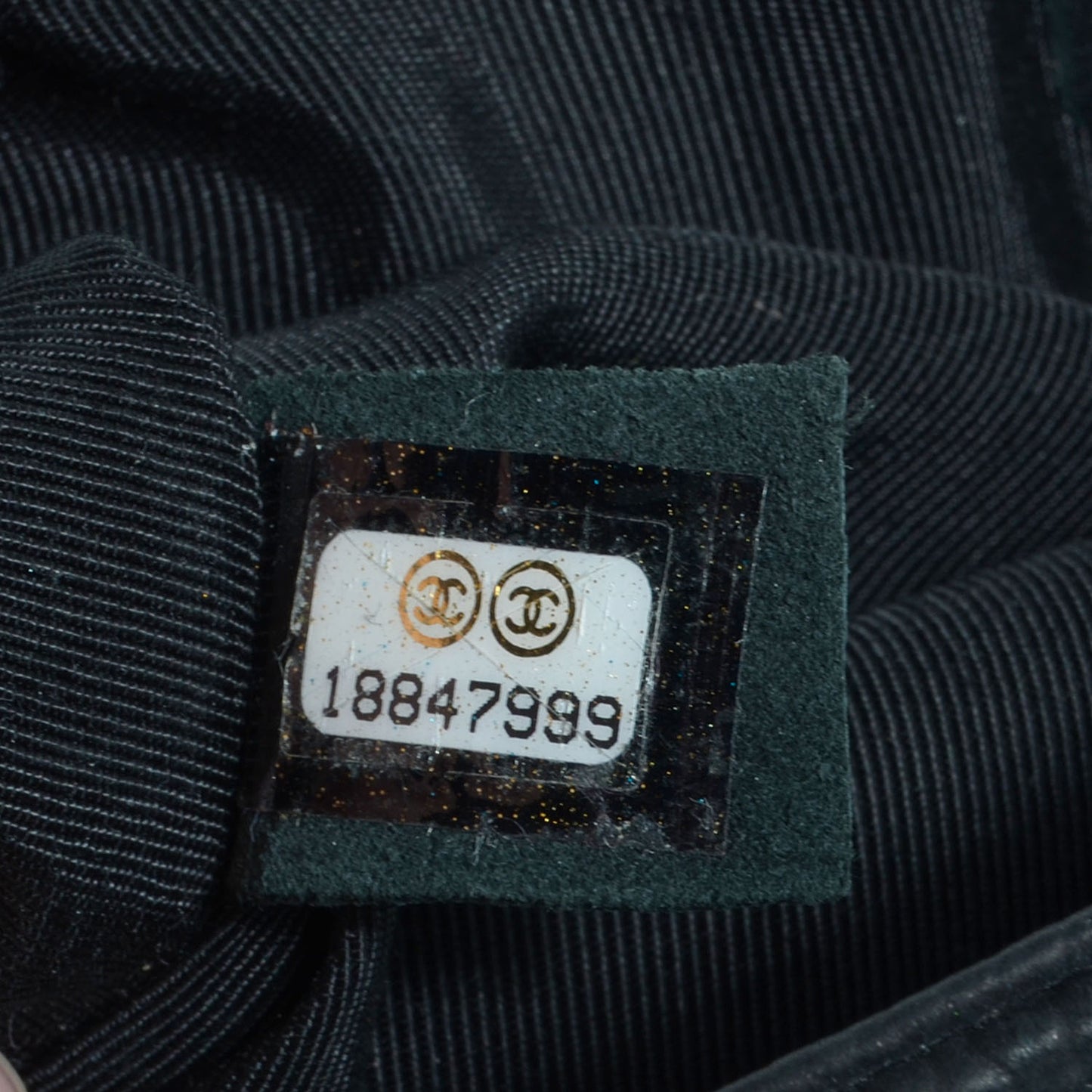 Iridescent Caviar Medium Boy Flap Black