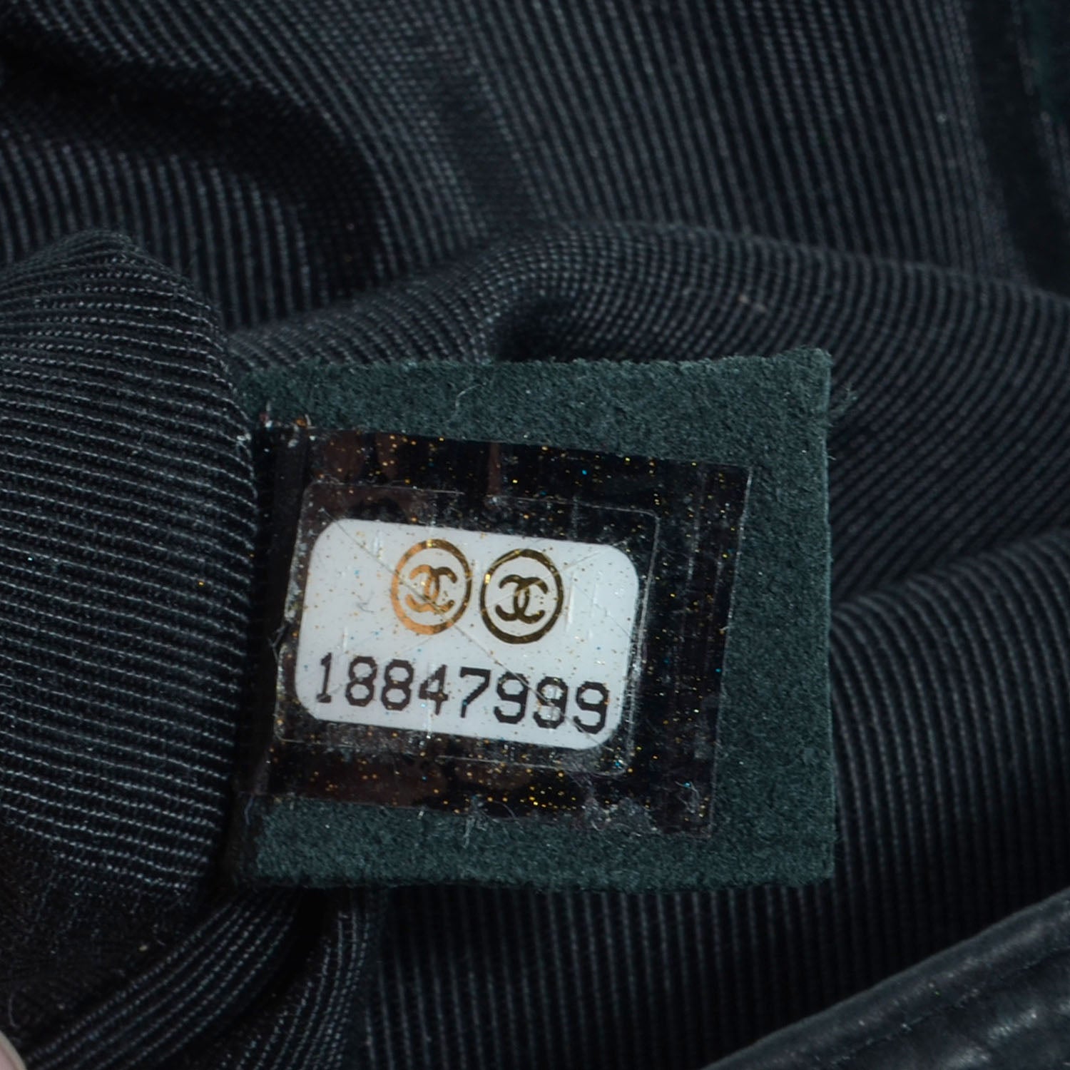 Chanel Iridescent Caviar Medium Boy Flap Black 7 of 8