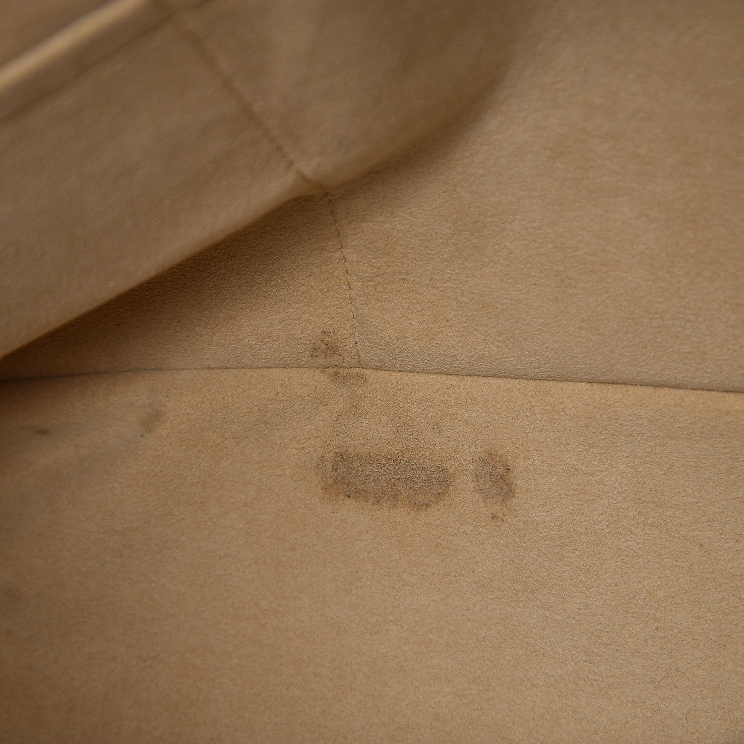 Louis Vuitton Monogram Artsy MM 7 of 9