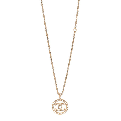 Chanel Pearl CC Round Pendant Necklace Gold 1 of 4