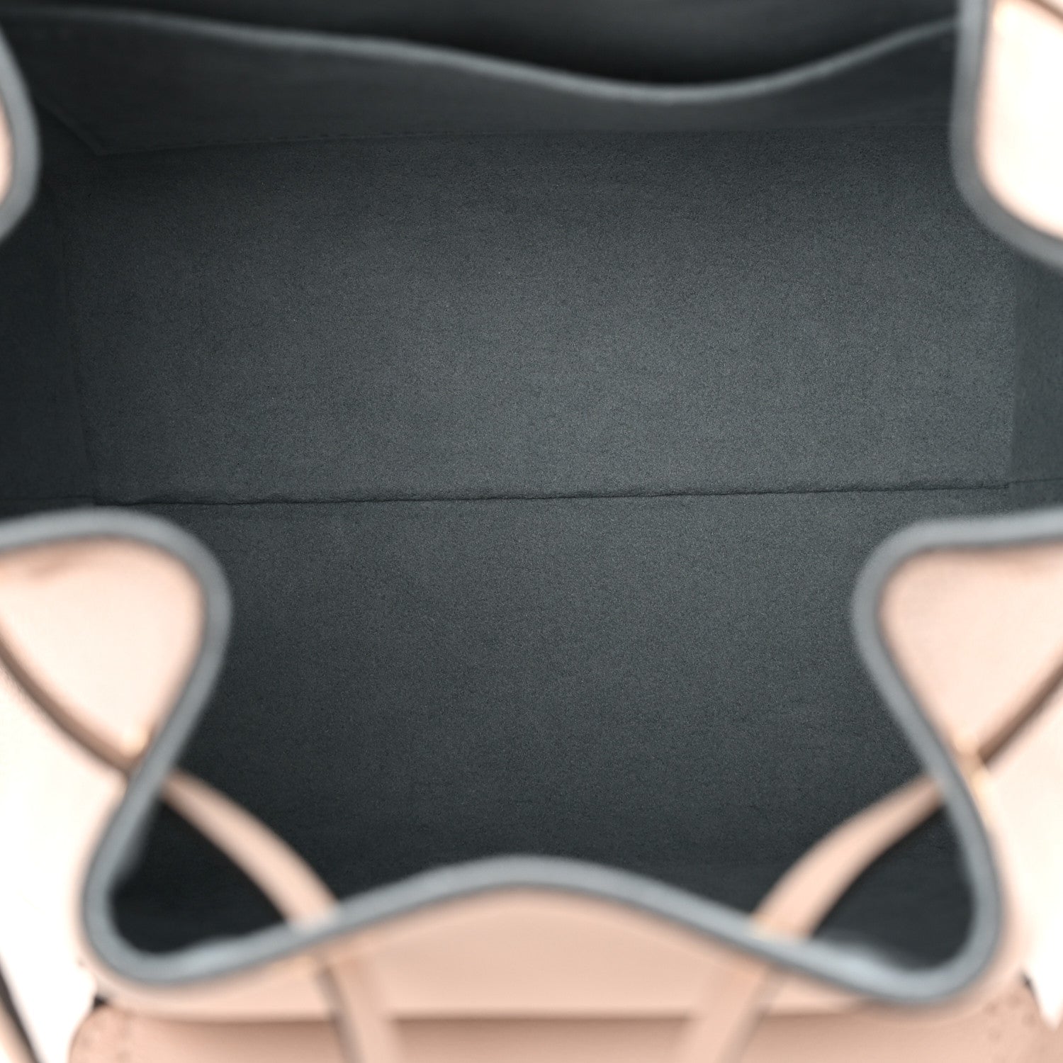 Louis Vuitton Calfskin Lockme Bucket MM Greige 5 of 9