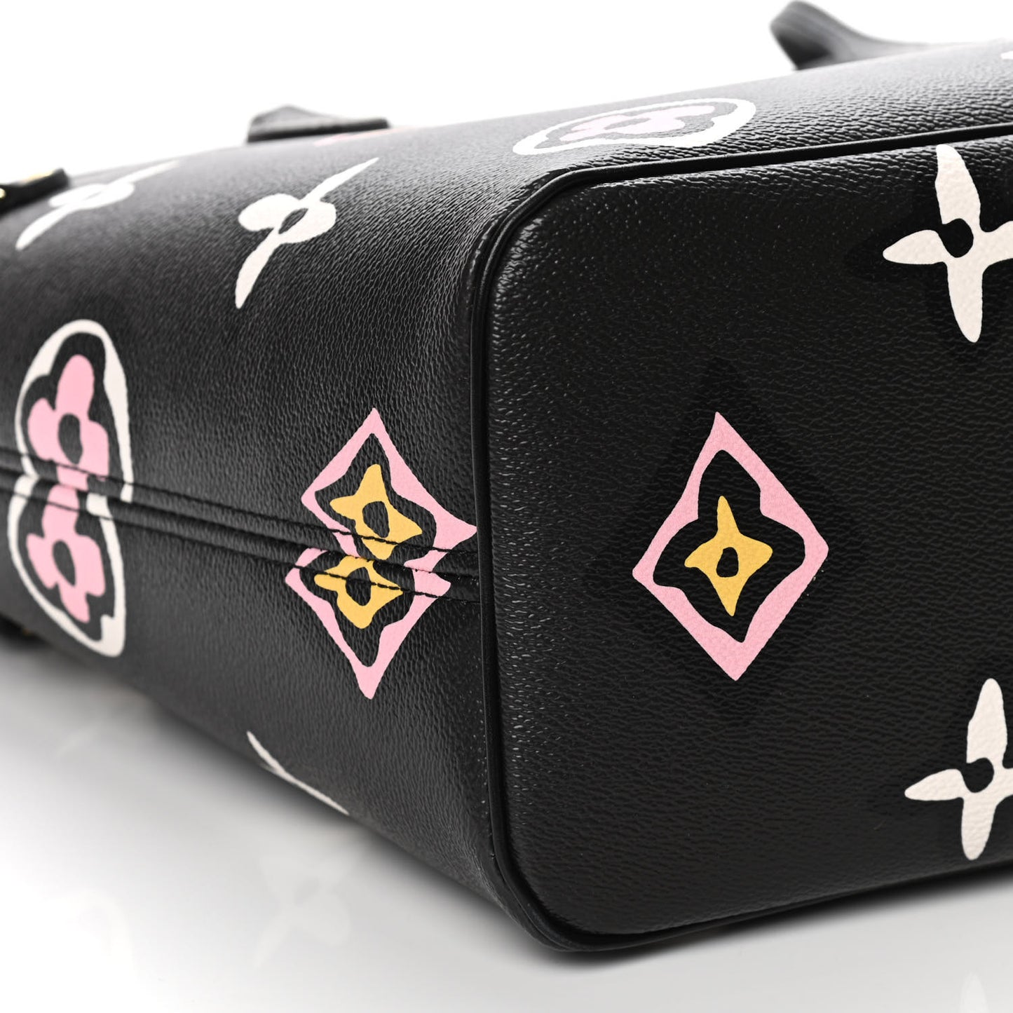 Monogram Giant Wild At Heart Neverfull MM Black