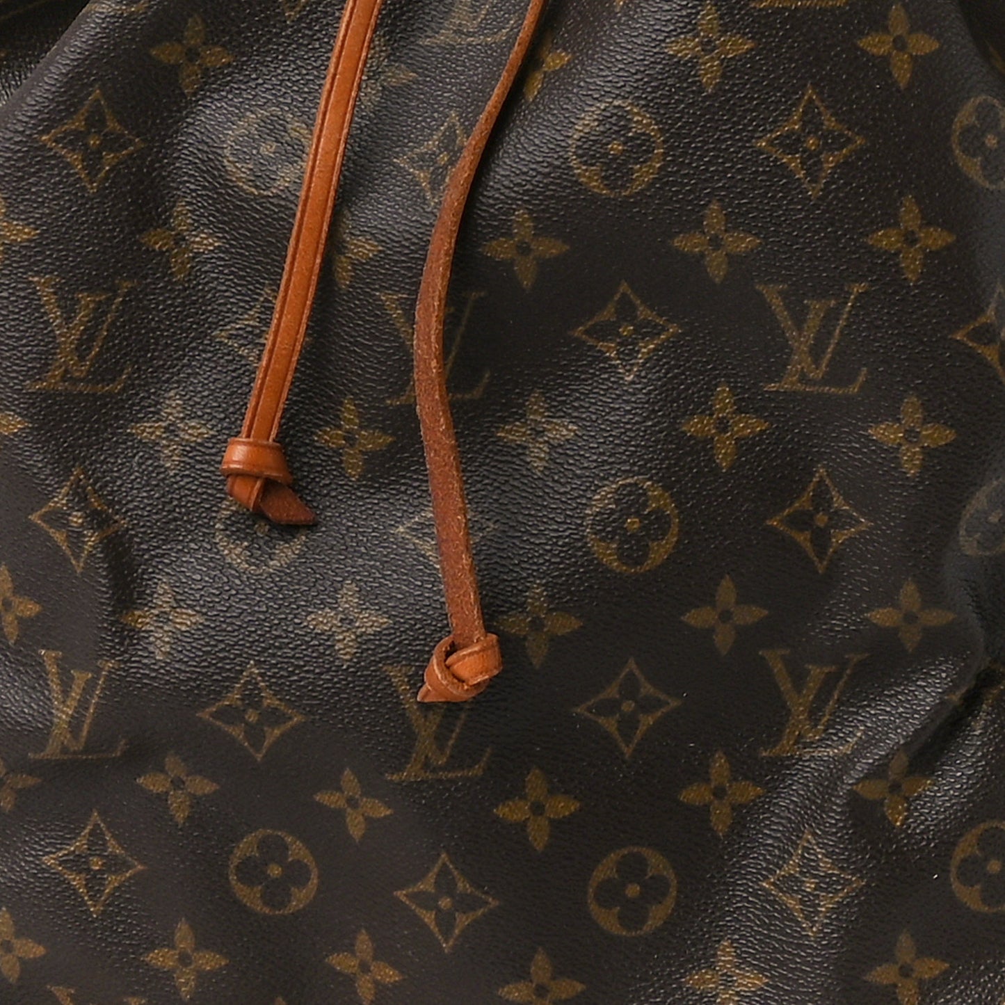 Monogram Noe