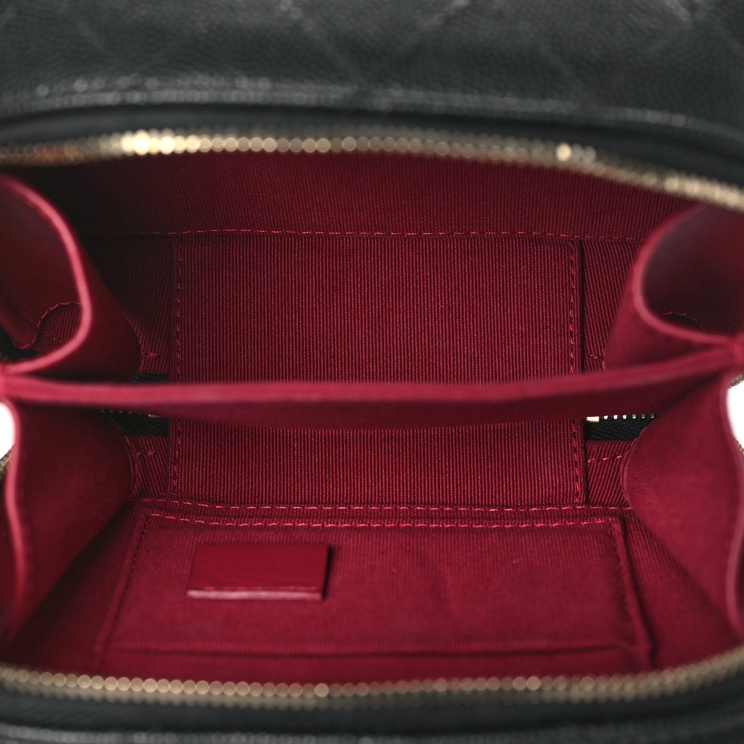 Caviar Quilted Twist Your Buttons Clutch With Chain Black