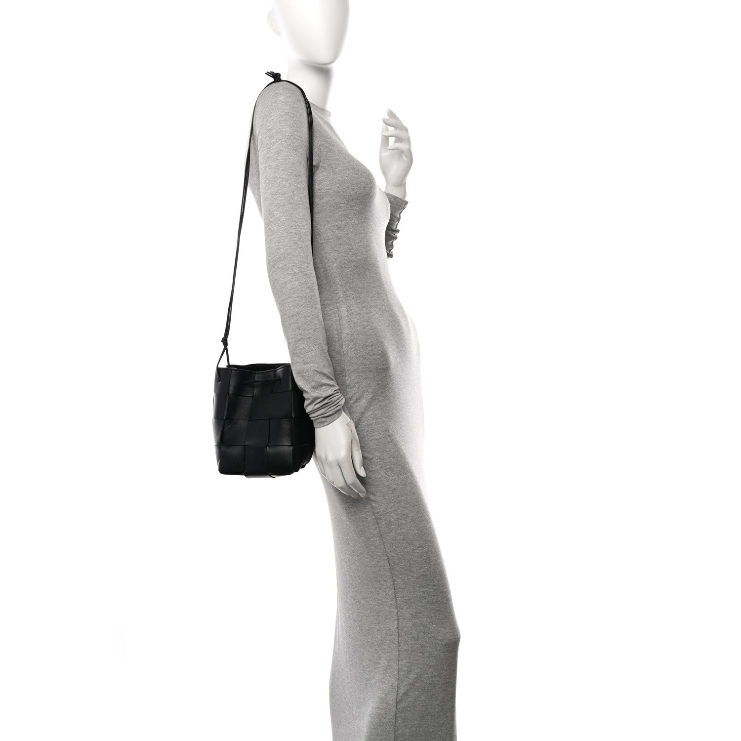 Bottega Veneta Nappa Maxi Intrecciato Cassette Bucket Bag Black 2 of 11