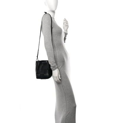 Bottega Veneta Nappa Maxi Intrecciato Cassette Bucket Bag Black 2 of 11