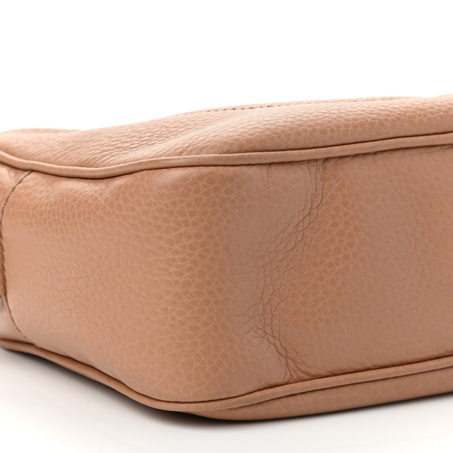 Gucci Pebbled Calfskin Small Soho Disco Bag Camelia 9 of 9