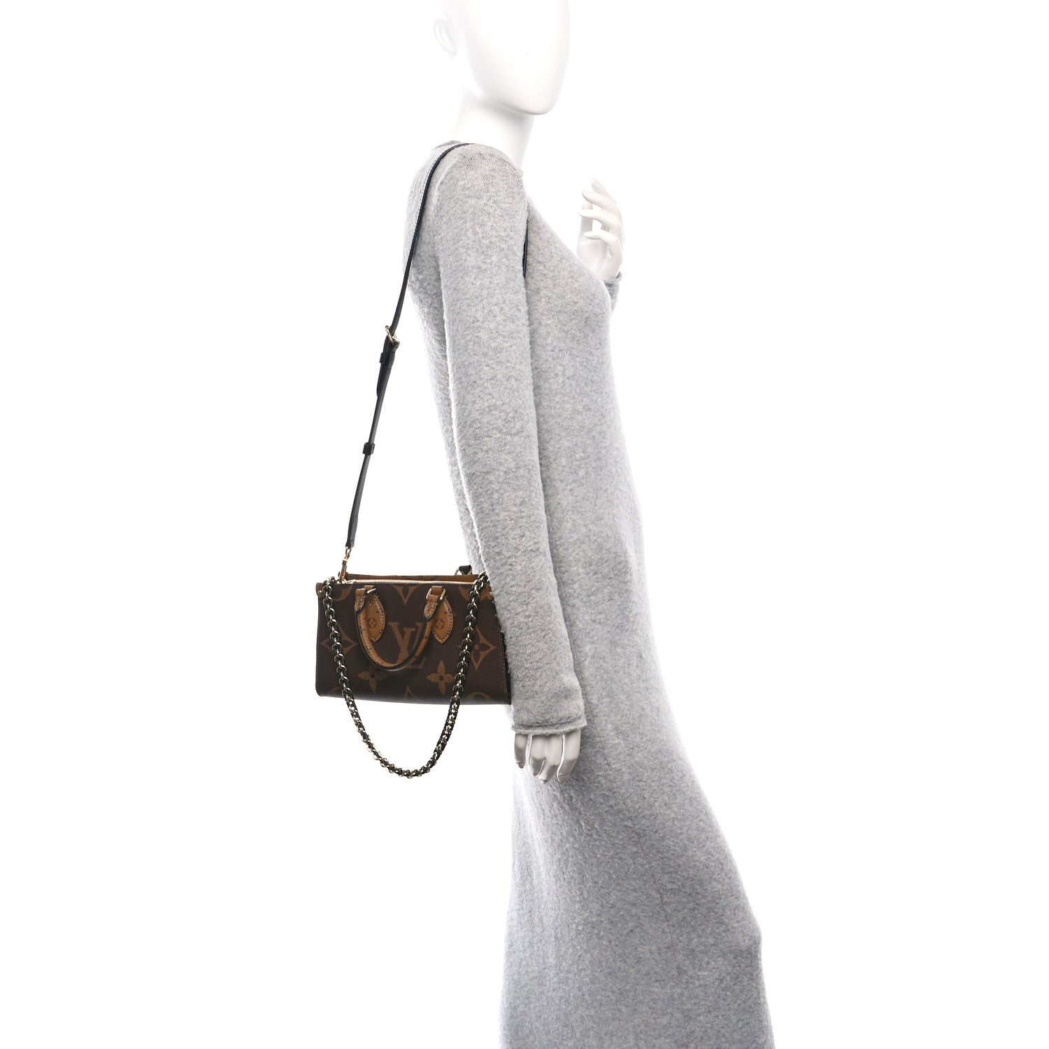 Louis Vuitton Reverse Monogram Giant OnTheGo East West Chain 2 of 10
