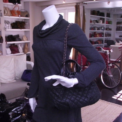 Chanel Leather Quilted Shoulder Bag 2 of 11