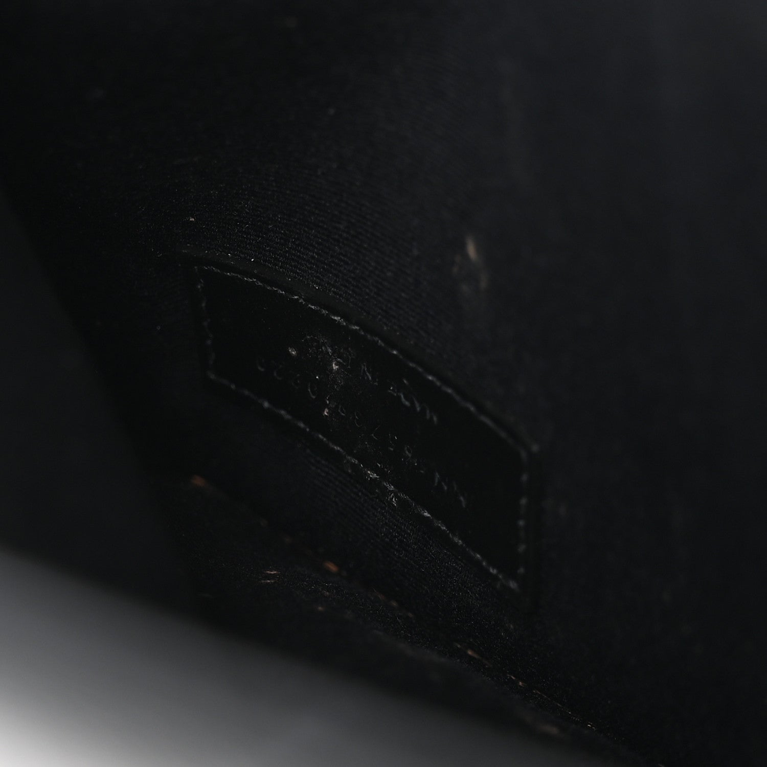 Saint Laurent Grain De Poudre Uptown Pouch Black 7 of 8