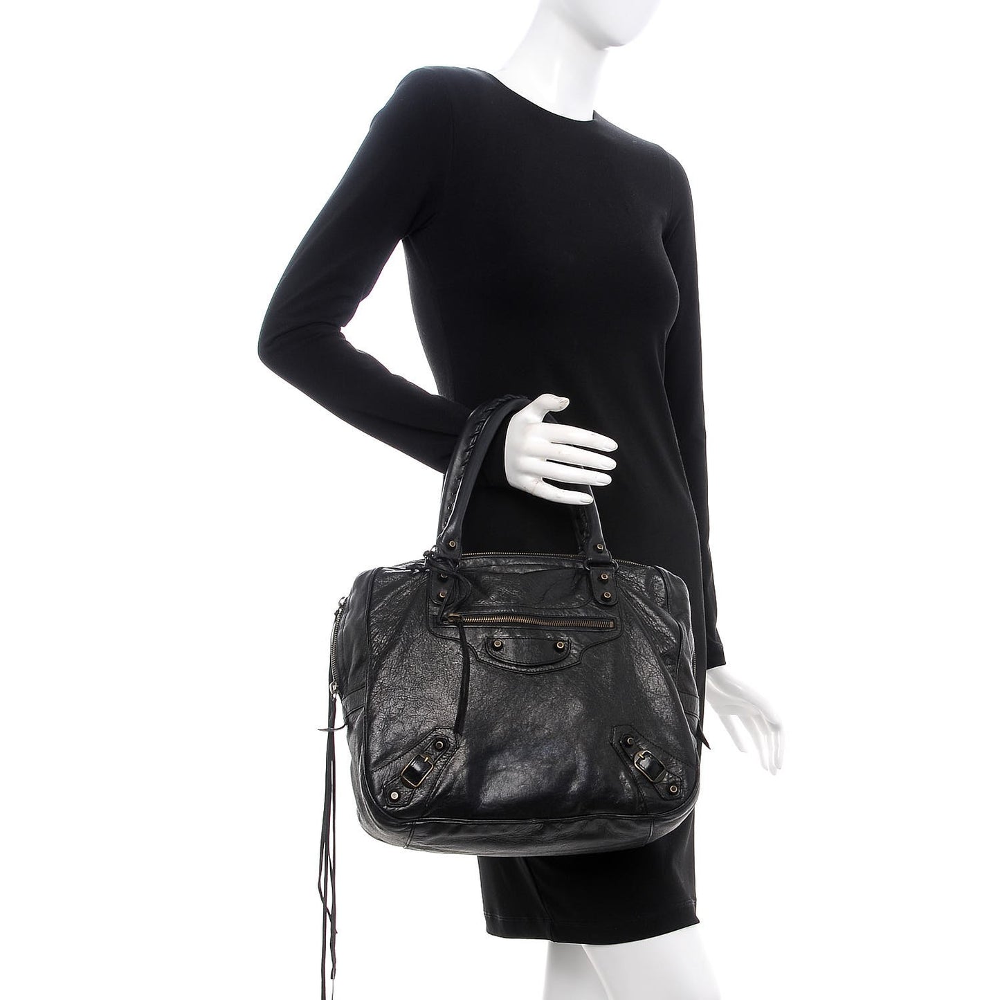 Agneau Classic Hardware Shoulder Bag Black