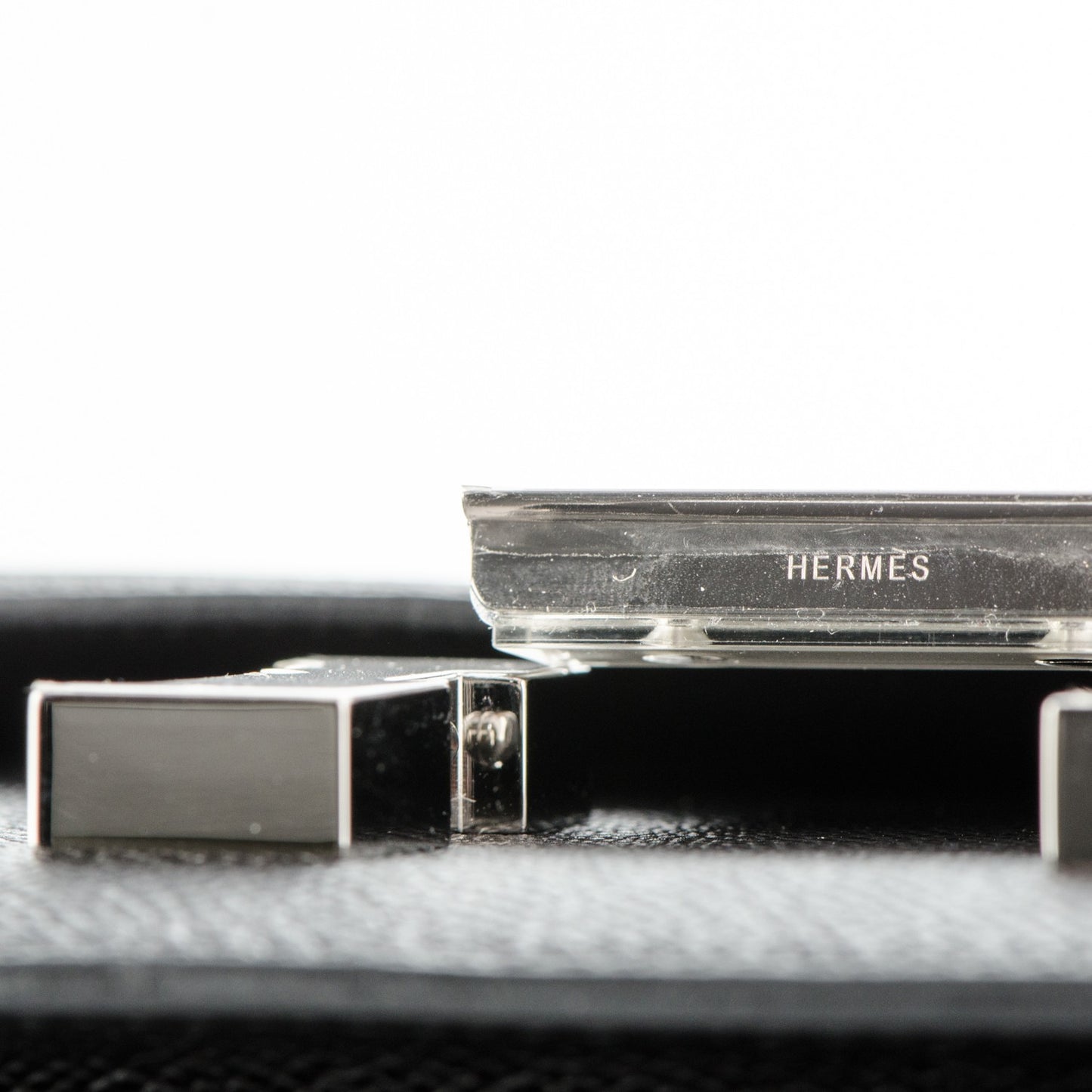 Epsom Constance 18 Black