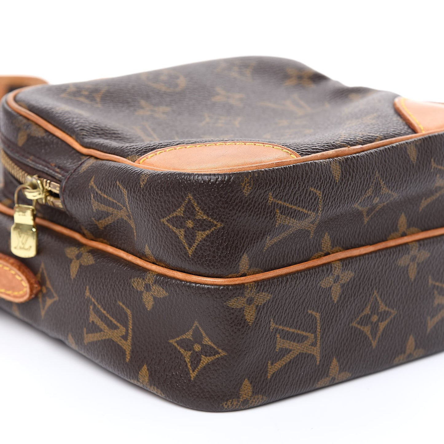 Monogram Amazone