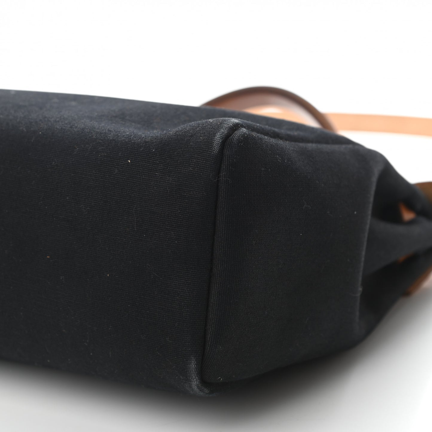 Toile Vache Calfskin Herbag PM 30 Black Natural