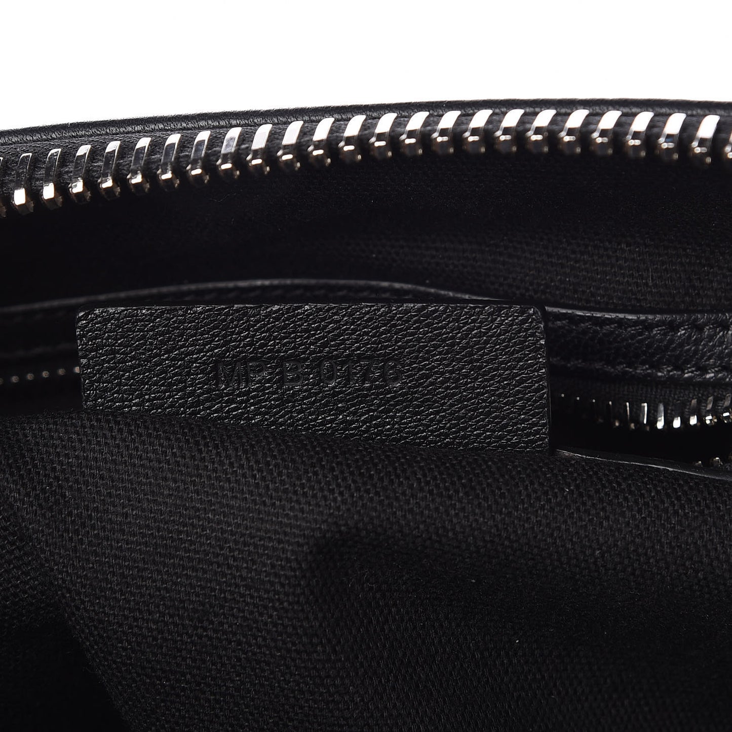 Sugar Goatskin Medium Antigona Black