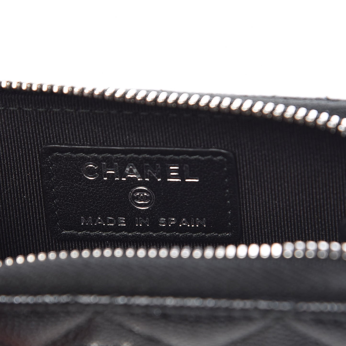 Iridescent Caviar Quilted Zip Coin Purse Black