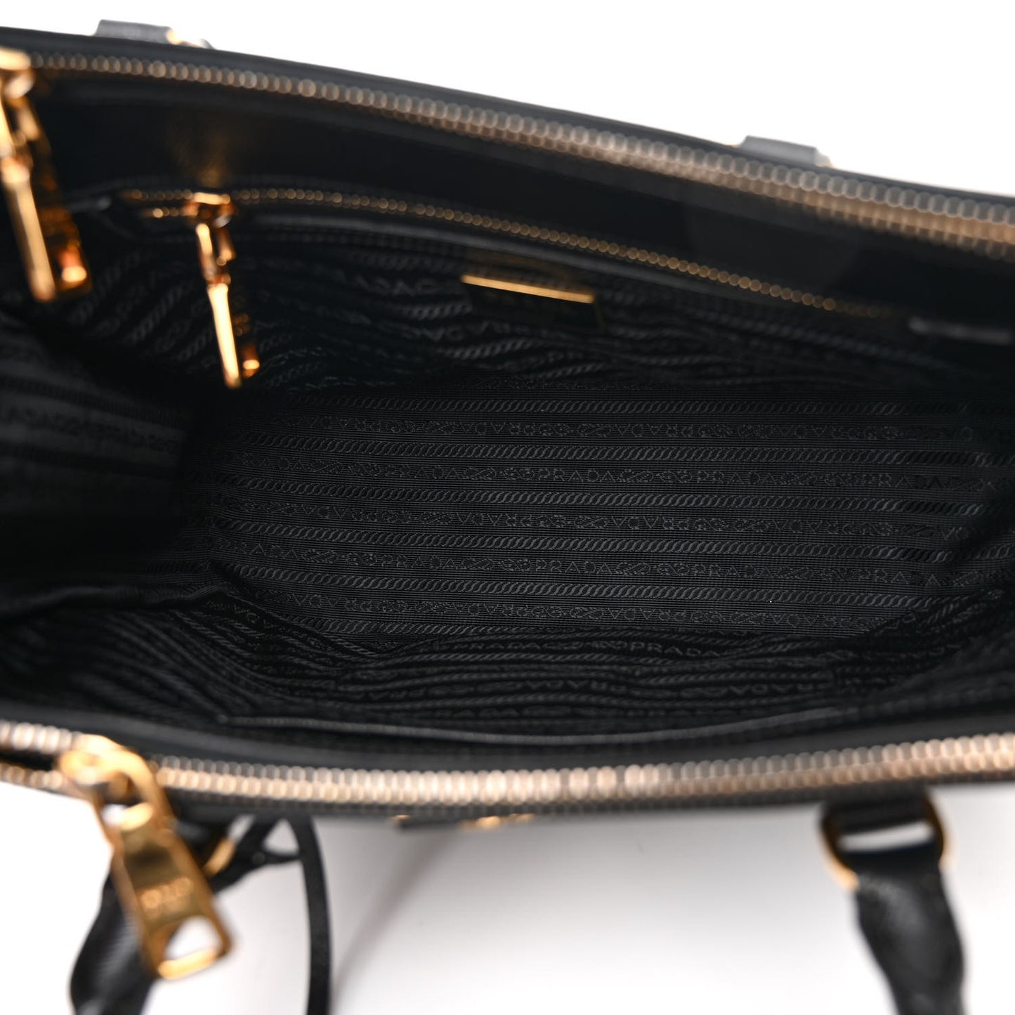 Saffiano Medium Galleria Double Zip Tote Black