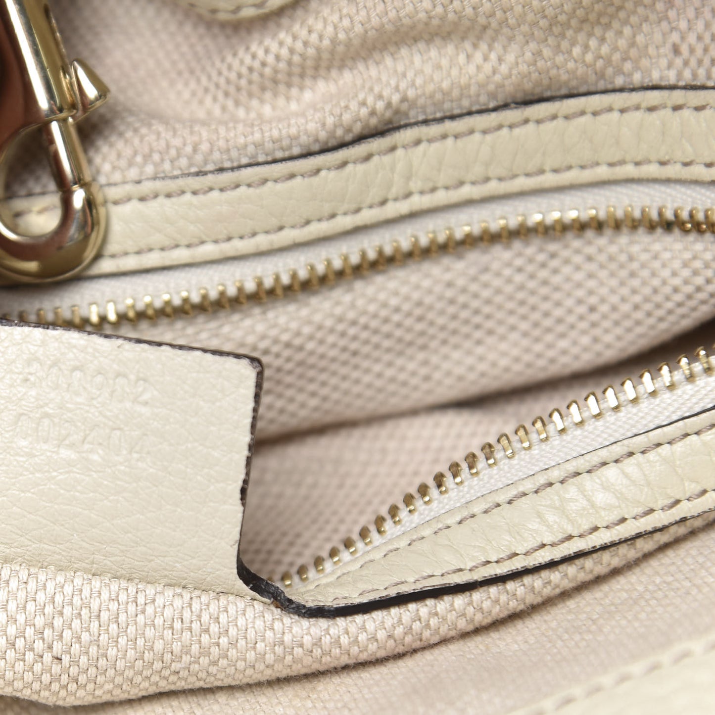 Pebbled Calfskin Medium Soho Chain Shoulder Bag Off White