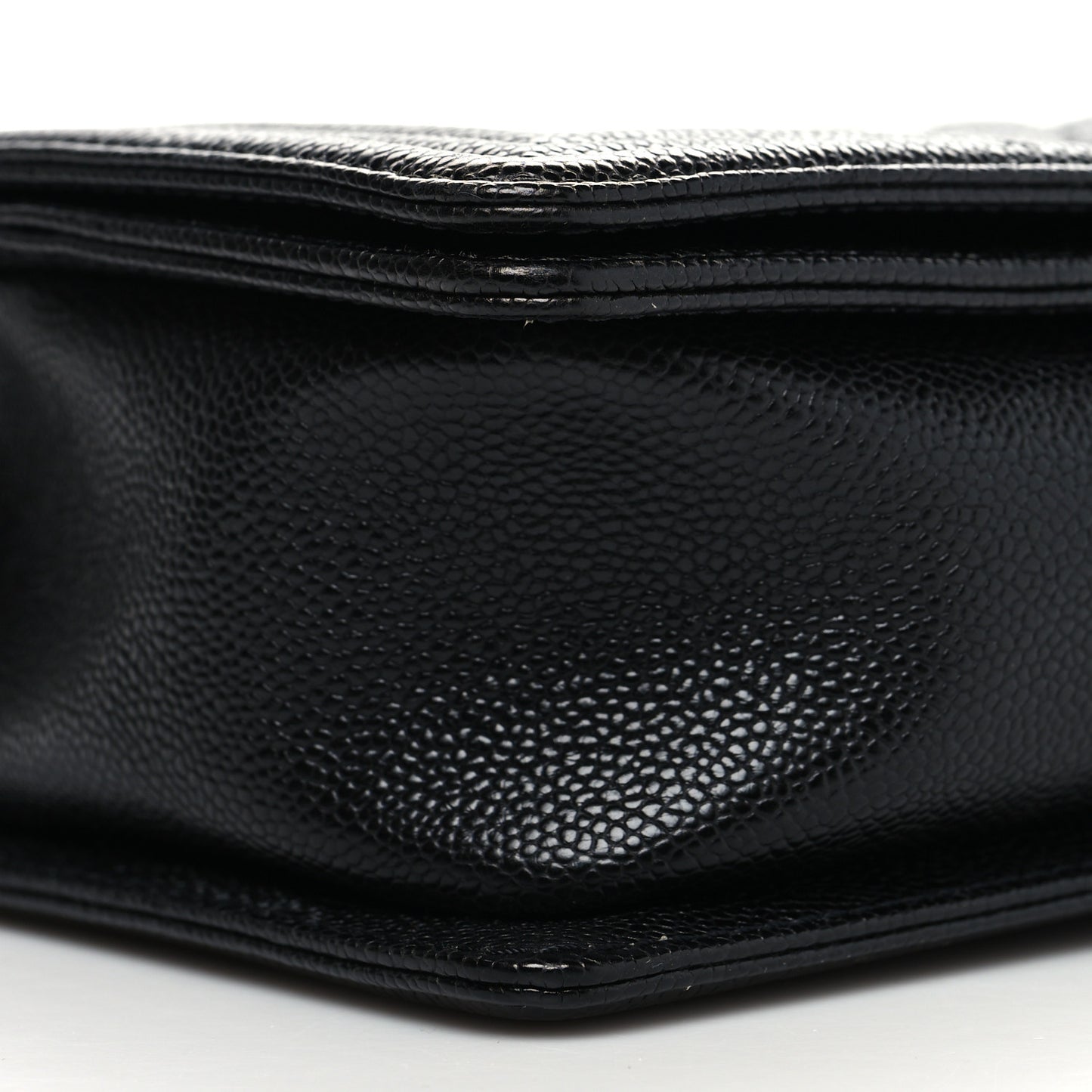 Caviar Quilted New Medium Boy Flap Black