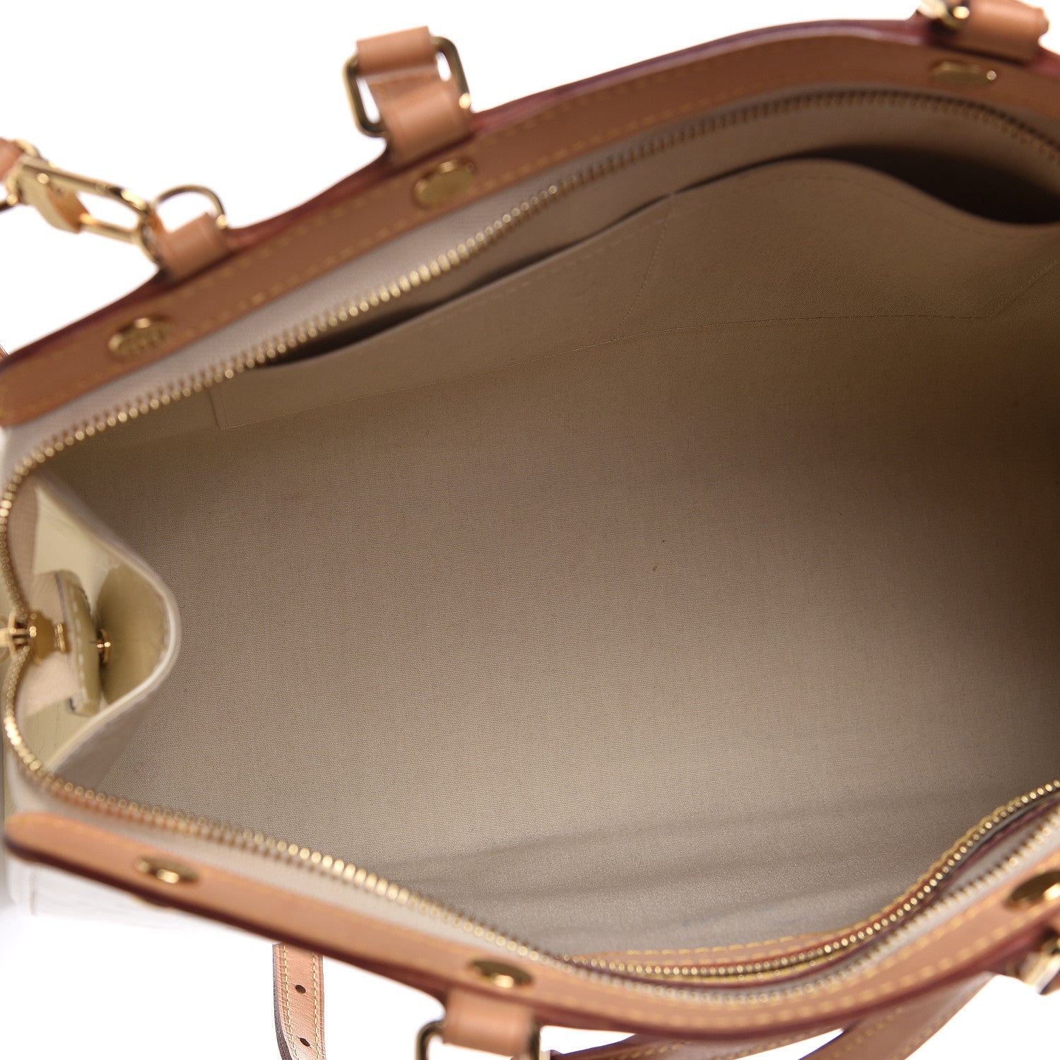Louis Vuitton Vernis Brea MM Blanc Corail 5 of 14