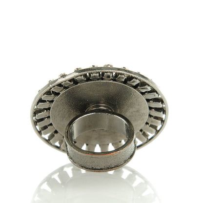 Chanel Enamel CC Baguette Crystal Ring 5 Black 3 of 5