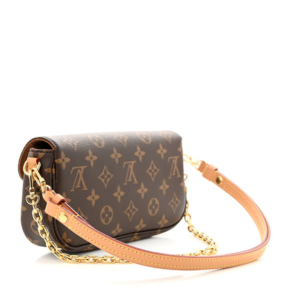 Louis Vuitton Monogram Ivy Wallet On Chain 3 of 9