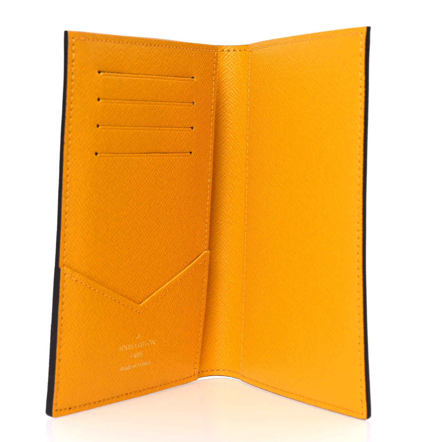 Louis Vuitton Monogram 2022 Christmas Animation New York Soho Passport Cover Yellow 5 of 8