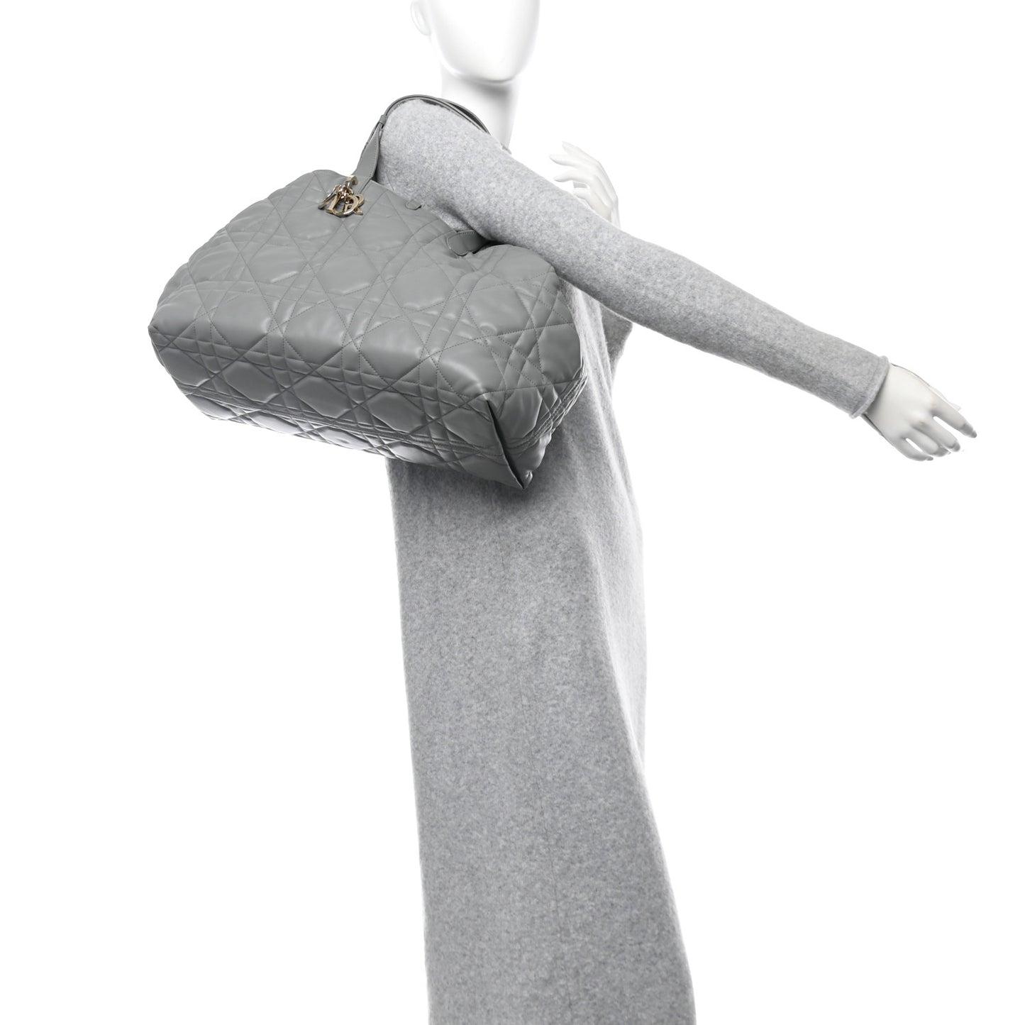 Calfskin Macrocannage Medium Toujours Grey