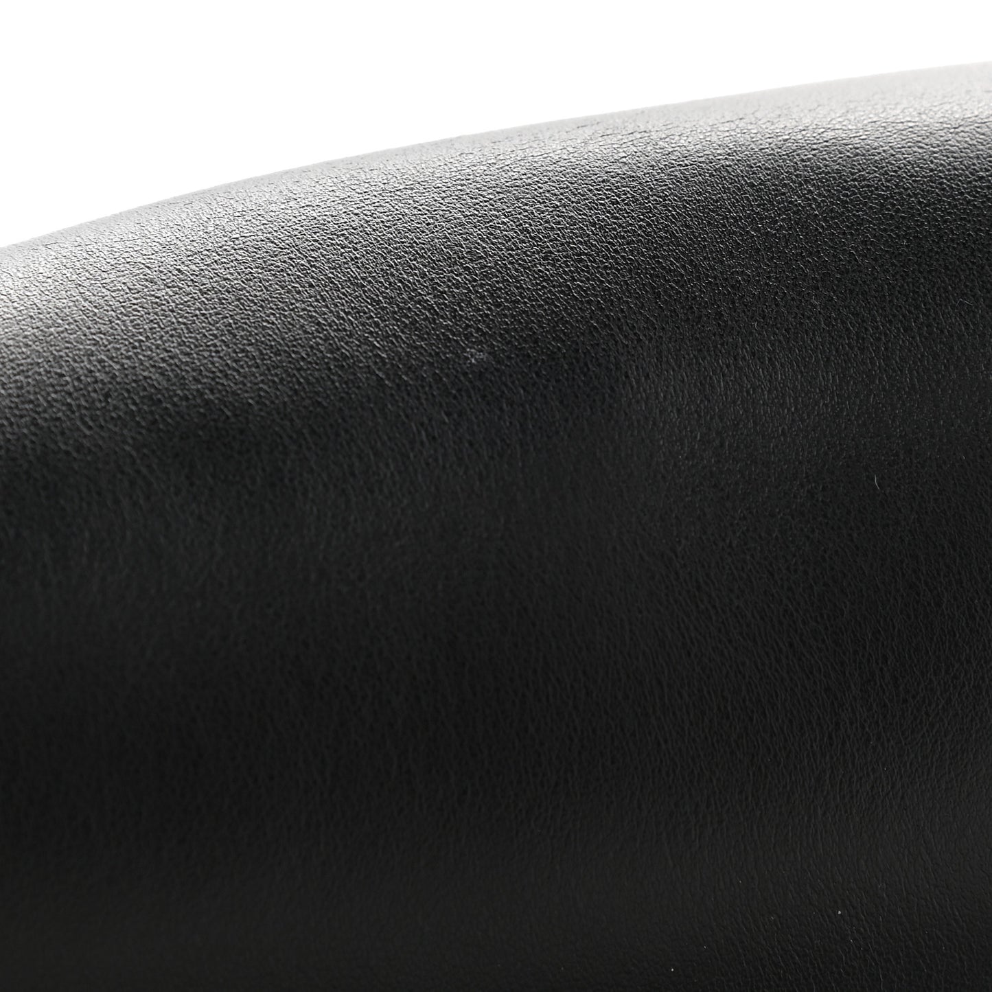 Supple Calfskin Signature Logo Large Everyday Beltpack Black