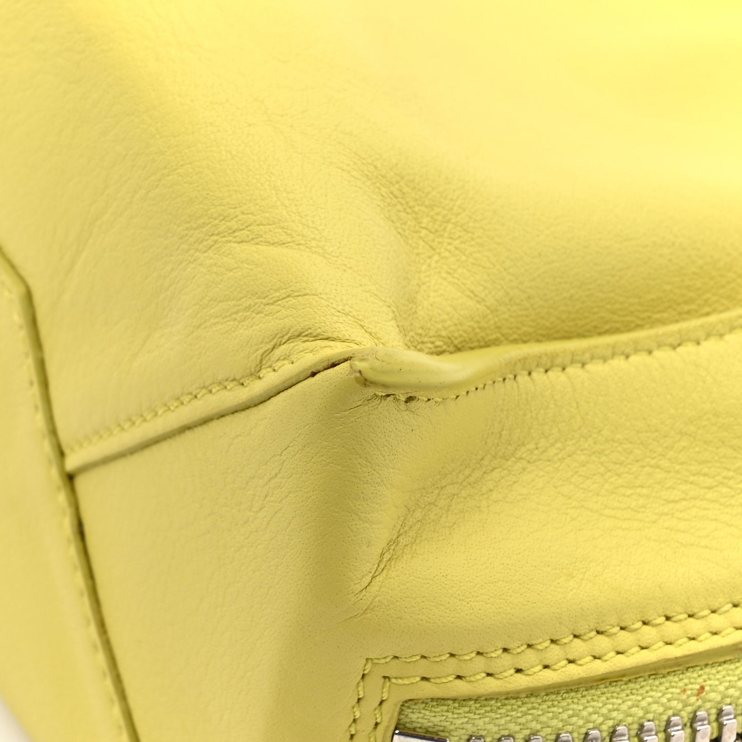 Calfskin Papier Mini A4 Jaune Poussin