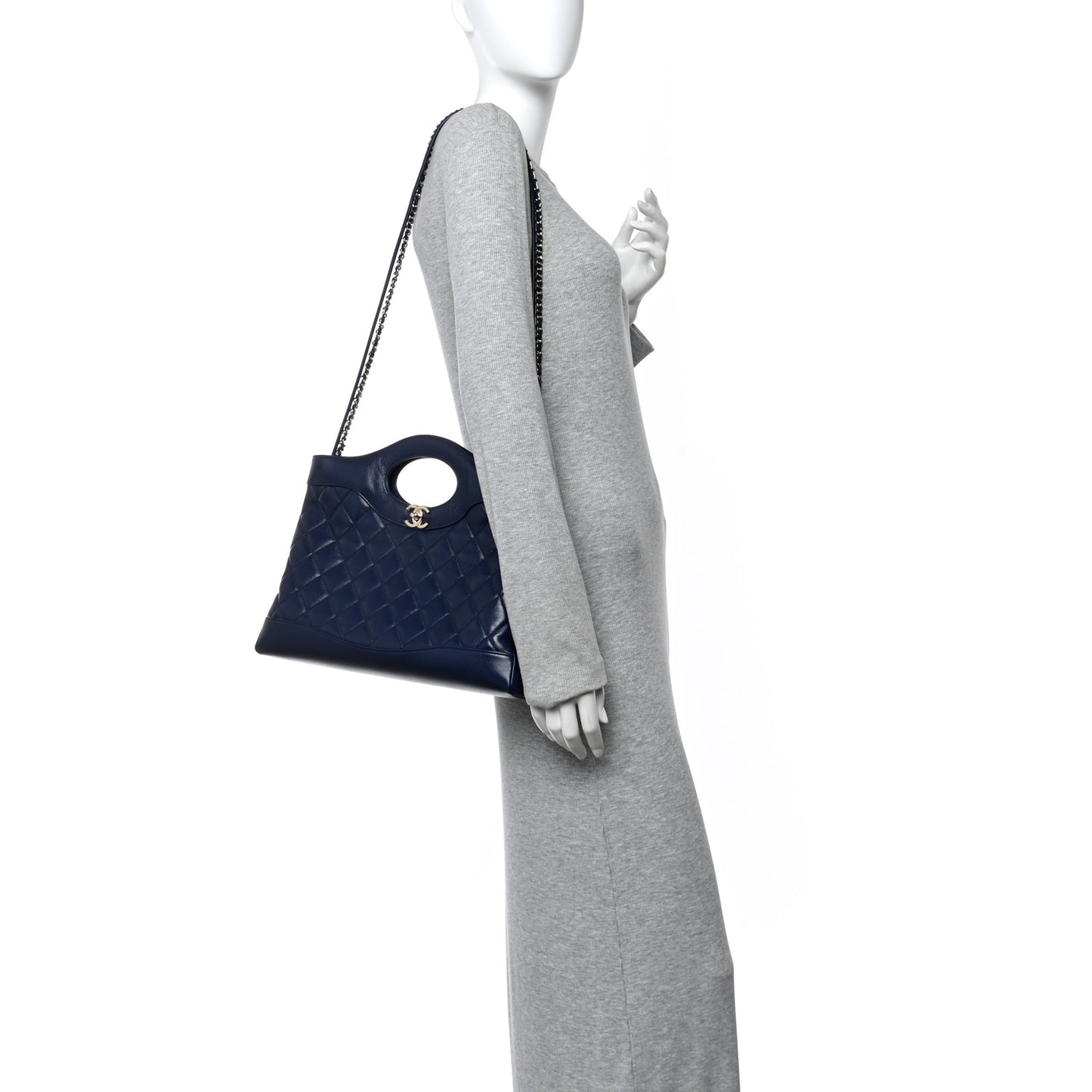 Shiny Lambskin Quilted 31 Shopping Bag Navy