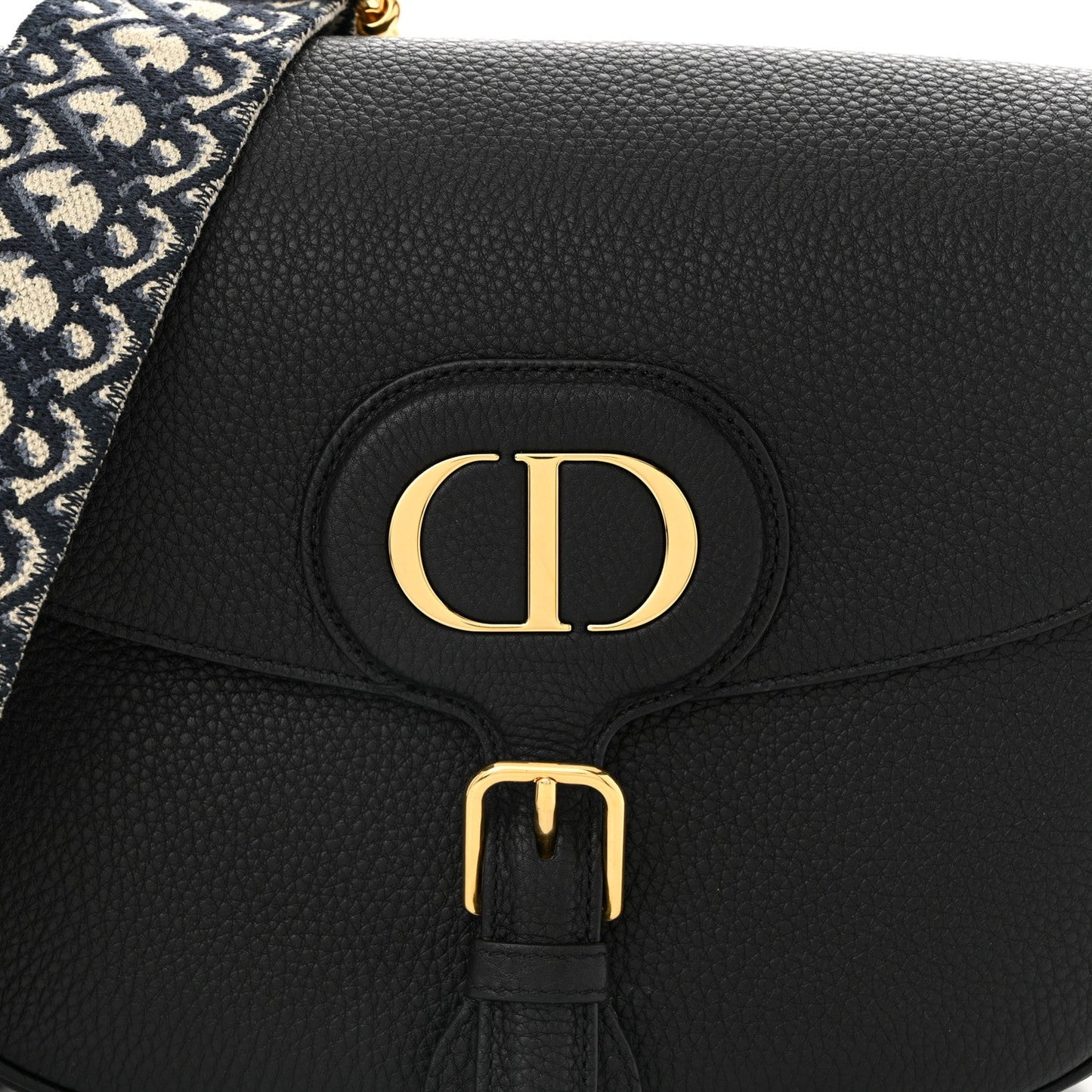 Grained Calfskin Large Bobby Flap Black