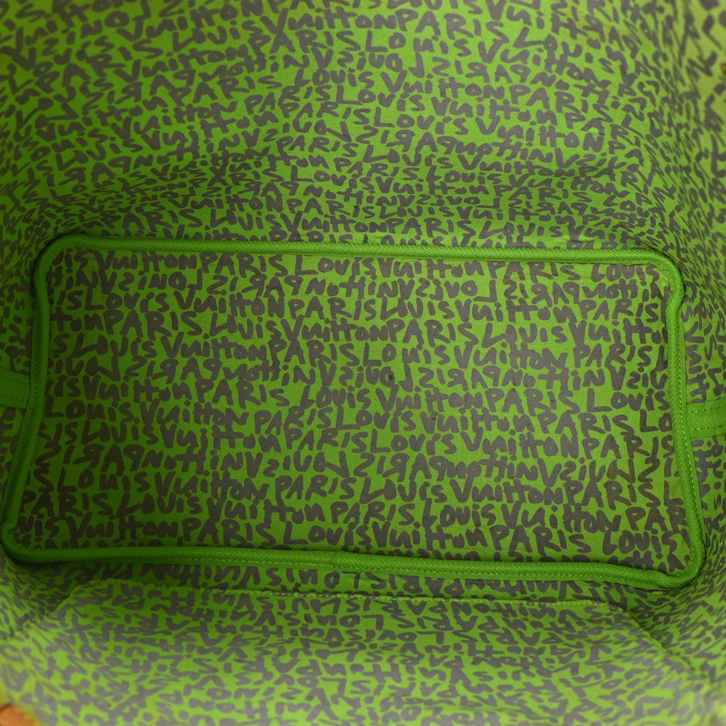 Monogram Graffiti Neverfull GM Green