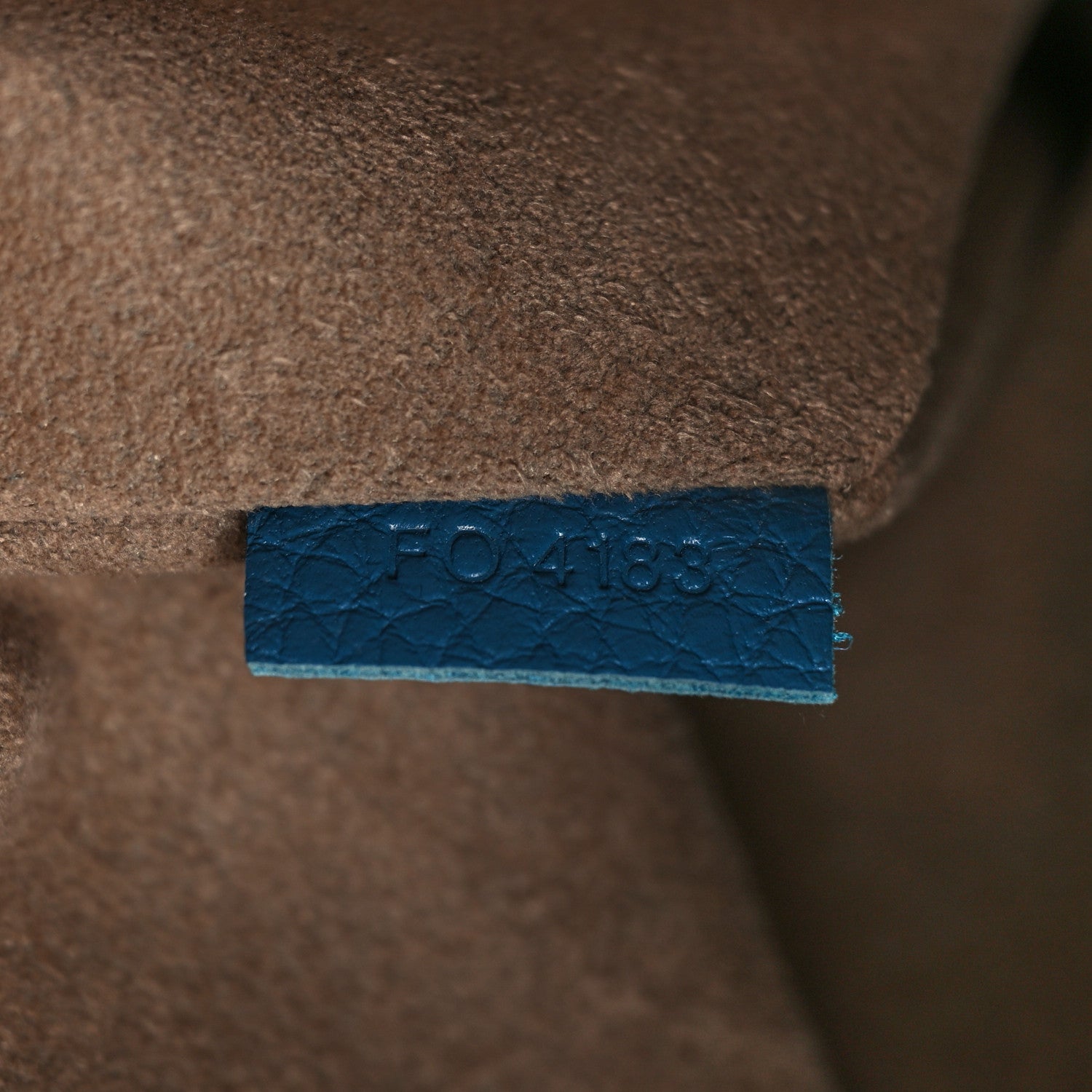 Louis Vuitton Taurillon Porte-Documents Voyage Bleu Canard 6 of 10