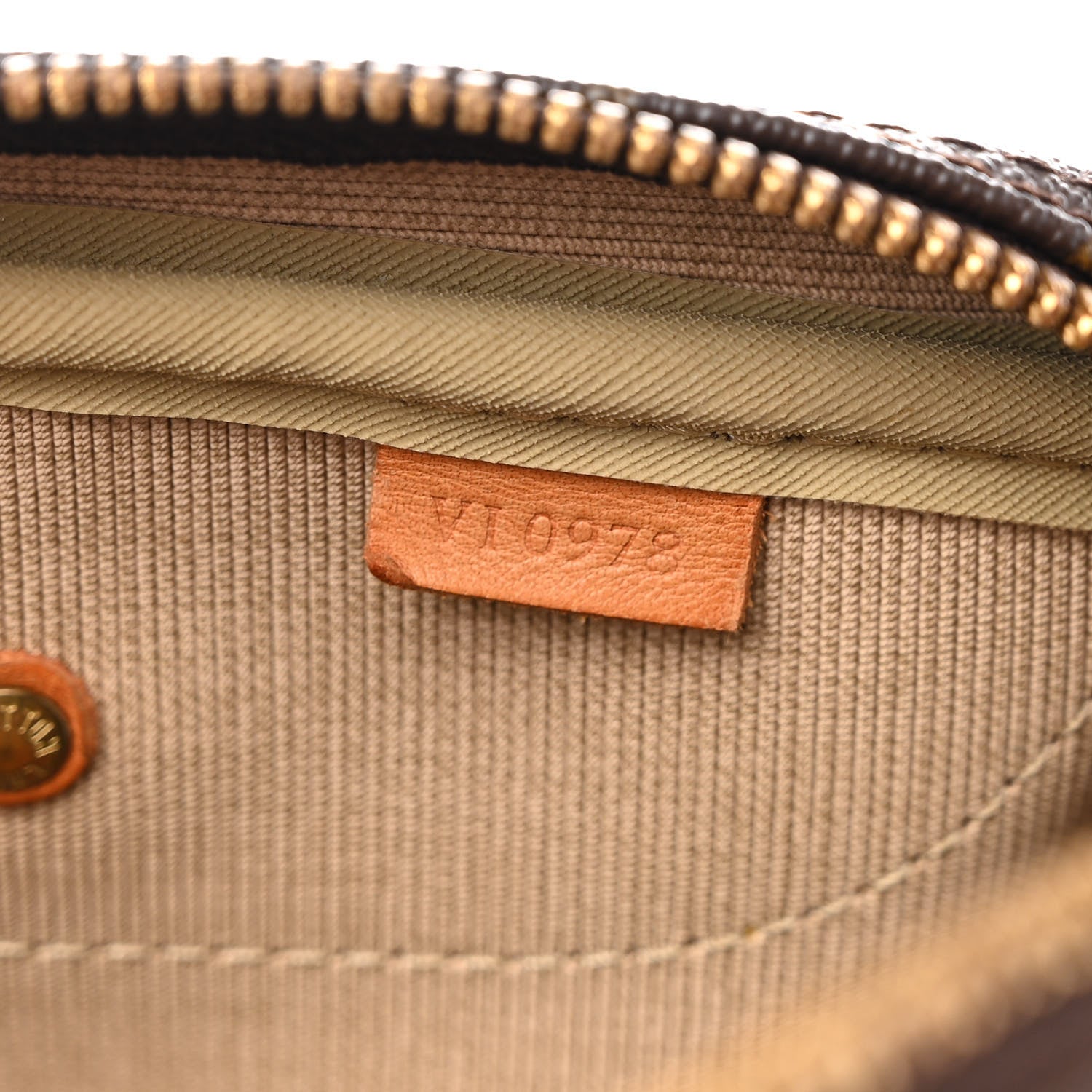 Louis Vuitton Monogram Evasion Sports Bag 7 of 16