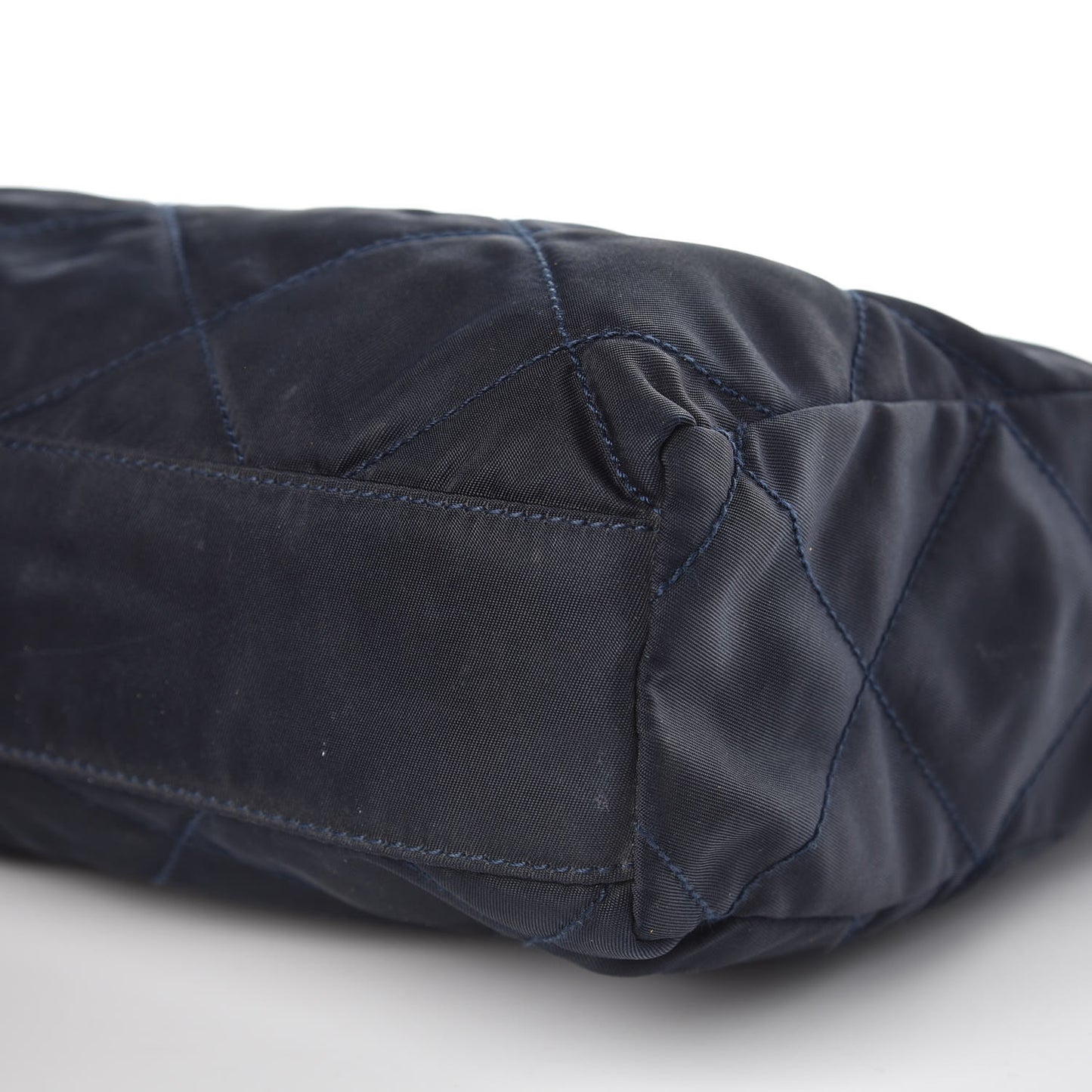 Nylon Tessuto Quilted Shoulder Bag Navy