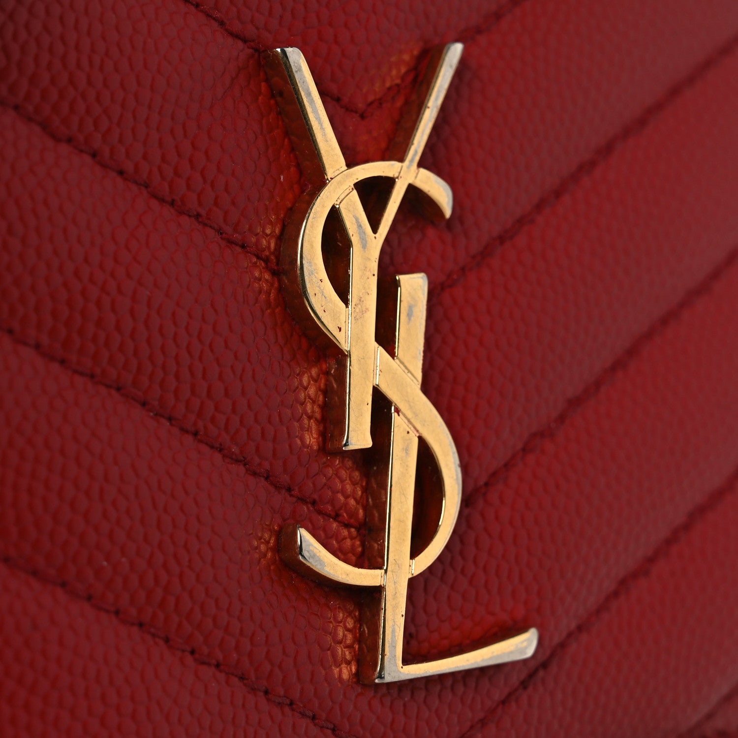 Saint Laurent Grain De Poudre Matelasse Chevron Monogram Compact Wallet Red 8 of 9