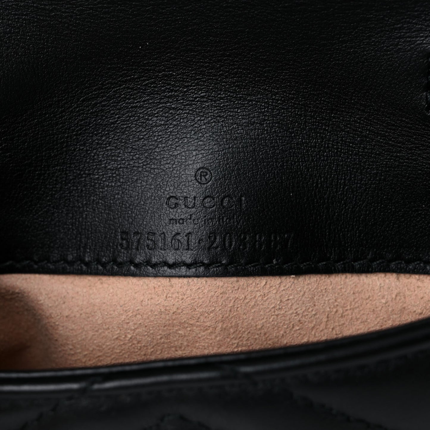 Calfskin Matelasse GG Marmont 2.0 Coin Purse On A Chain Black