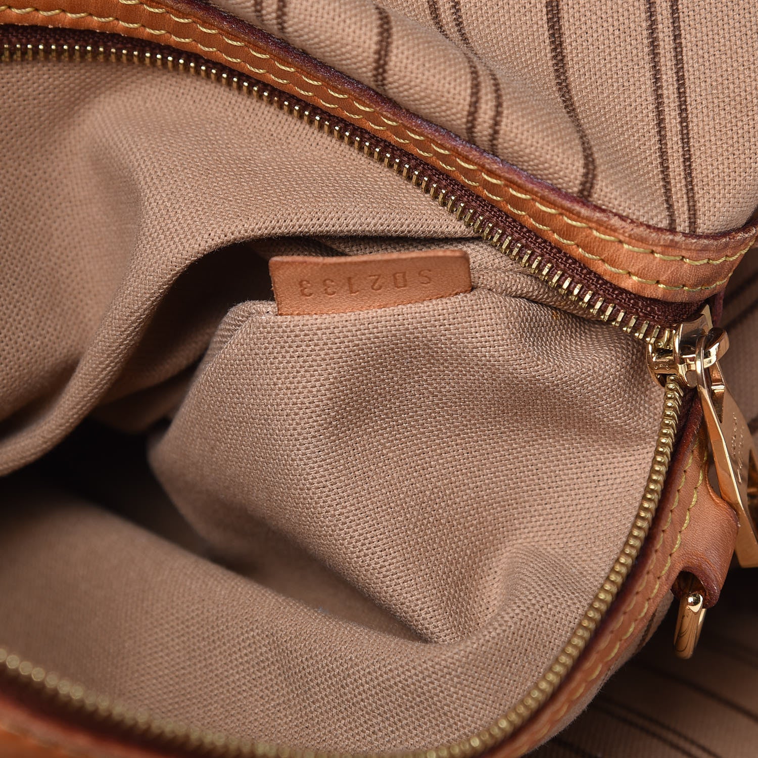 Louis Vuitton Monogram Delightful PM 8 of 21