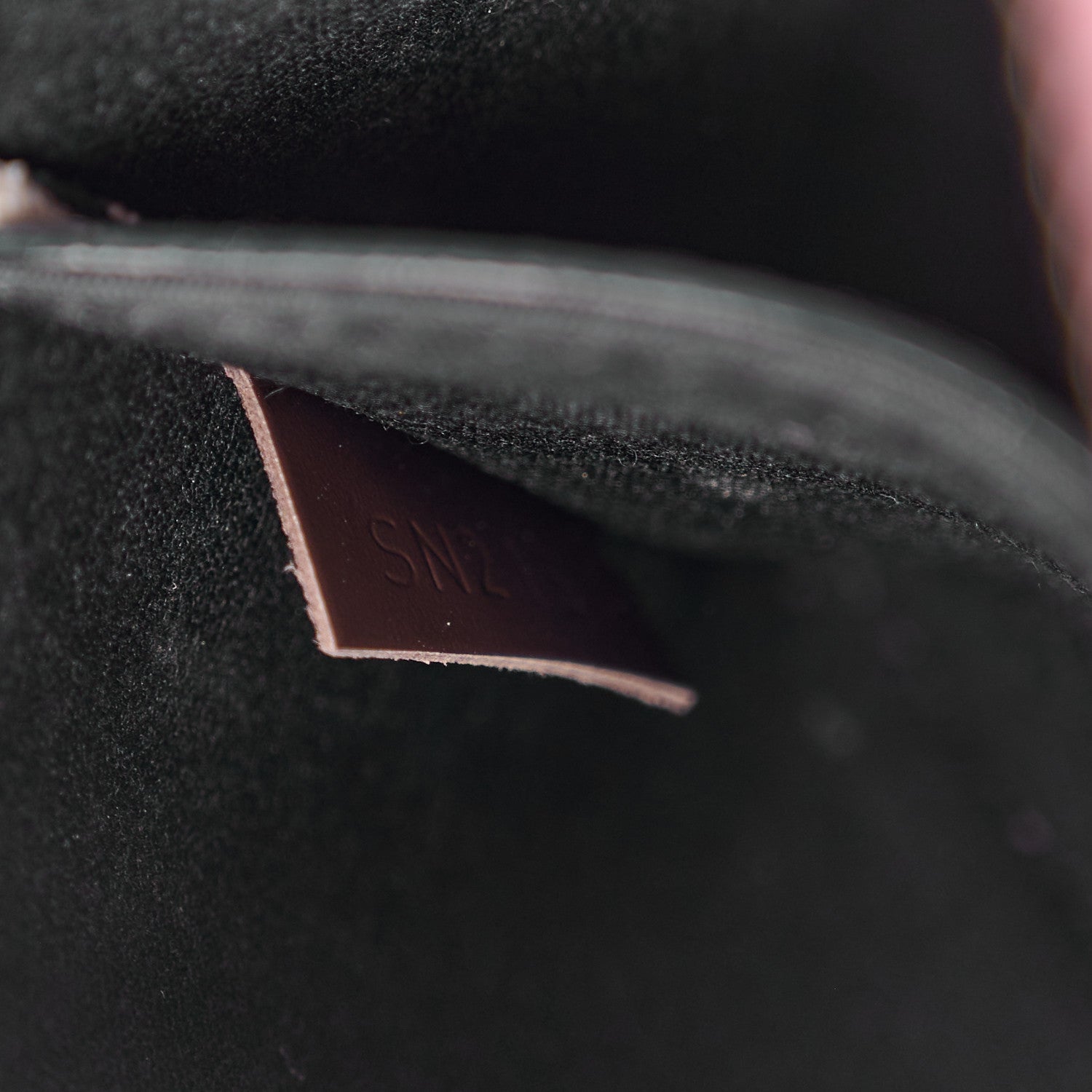 Louis Vuitton Patent Monogram Alma BB Rose Blush 7 of 11