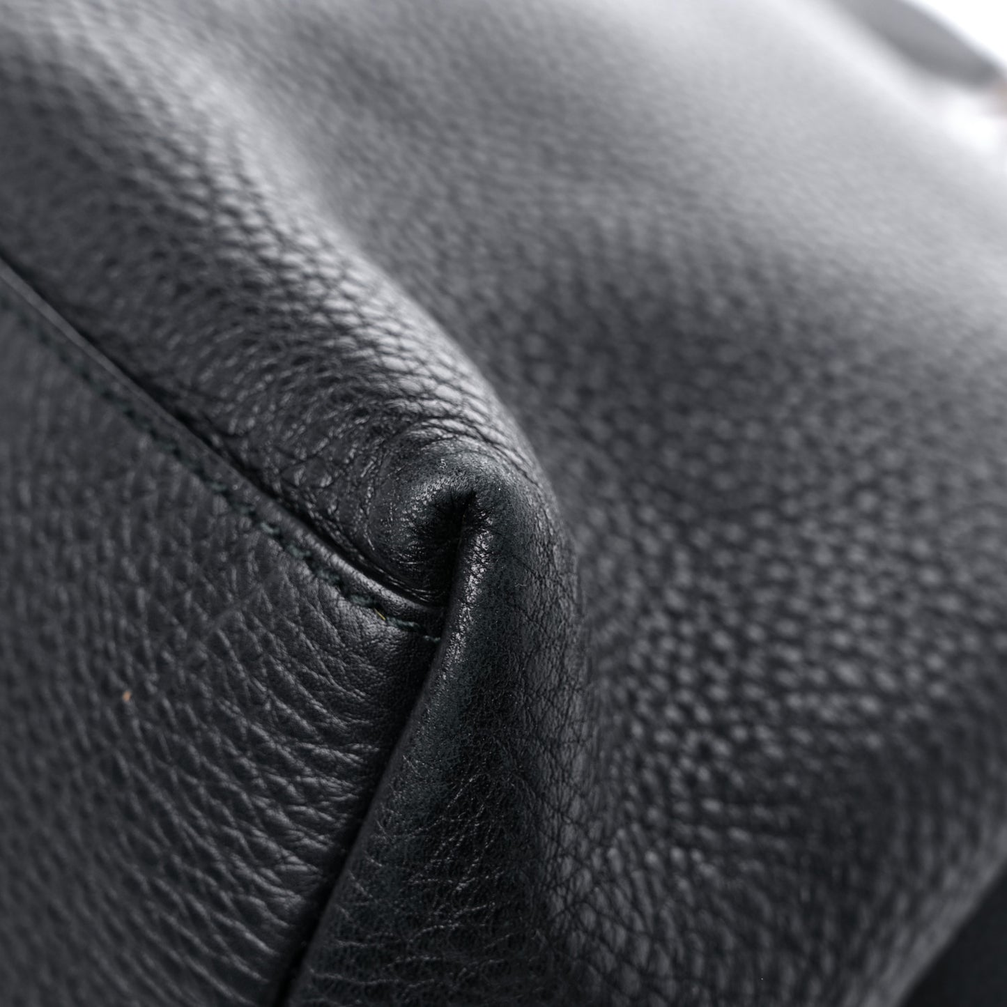 Pebbled Calfskin Medium Soho Chain Shoulder Bag Black