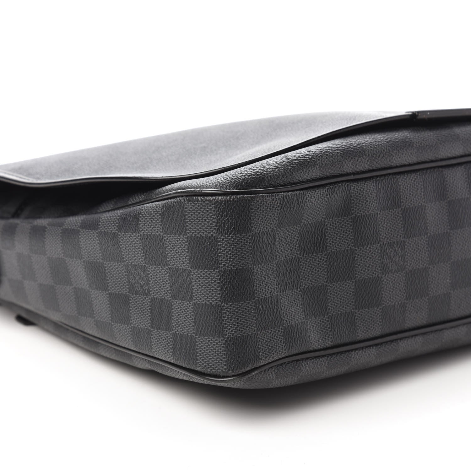 Louis Vuitton Damier Graphite Daniel GM 6 of 9