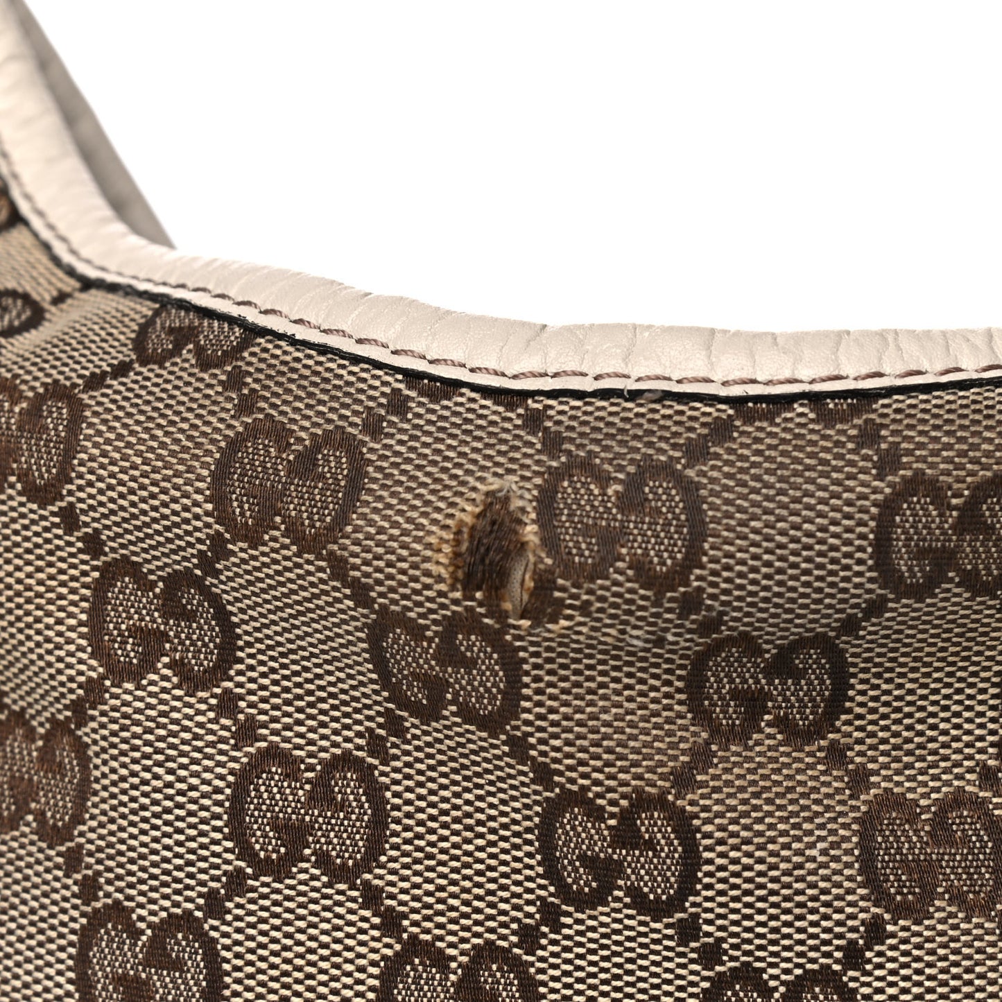 Monogram Medium New Britt Hobo Off White