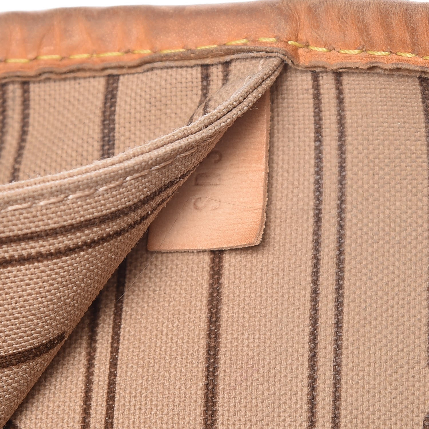 Louis Vuitton Monogram Neverfull MM 7 of 16