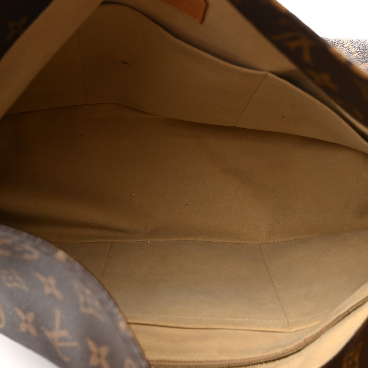 Louis Vuitton Monogram Artsy MM 5 of 10