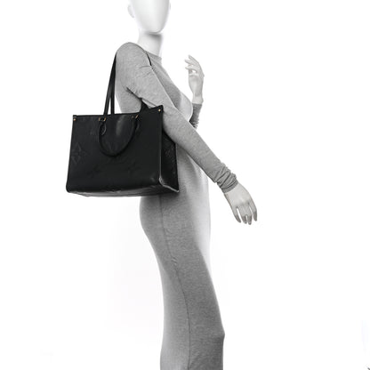 Louis Vuitton Empreinte Monogram Giant OnTheGo MM Black 2 of 13