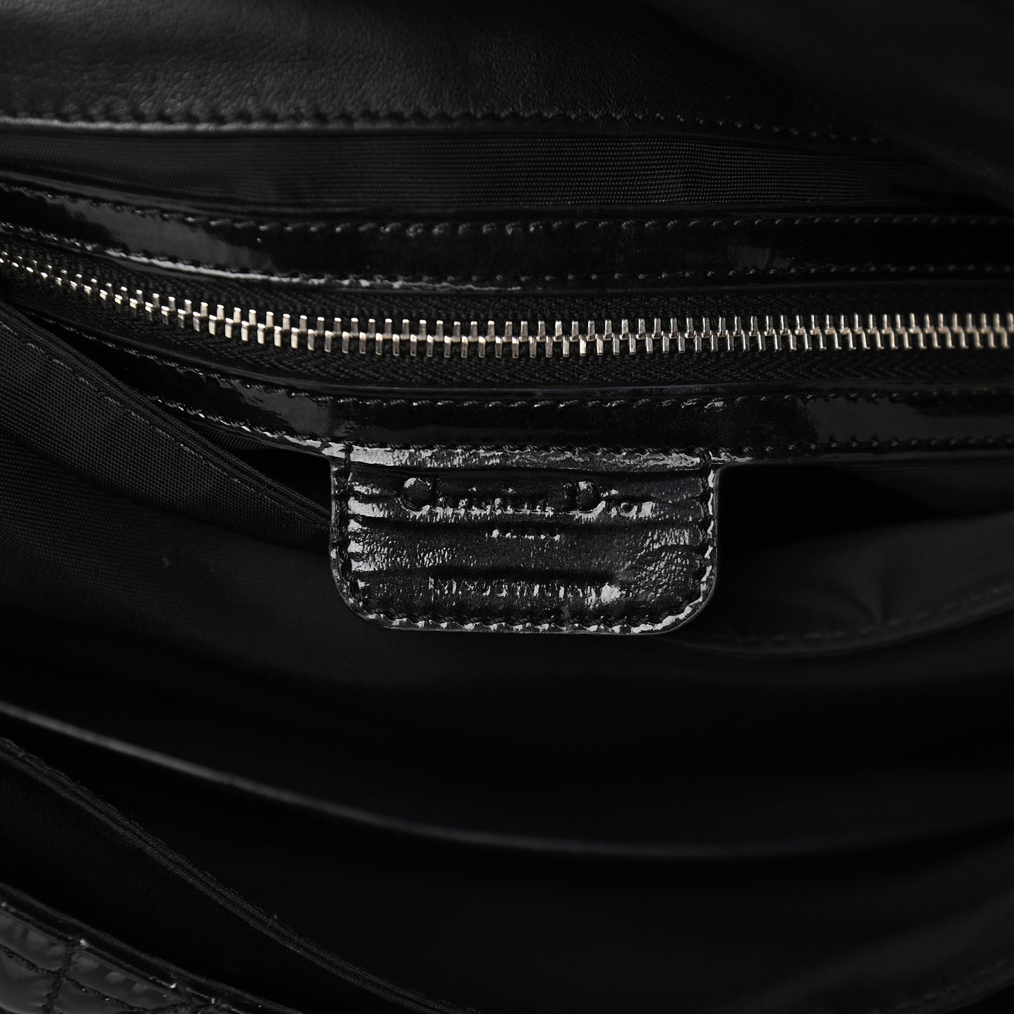 Patent Cannage New Lock Flap Black
