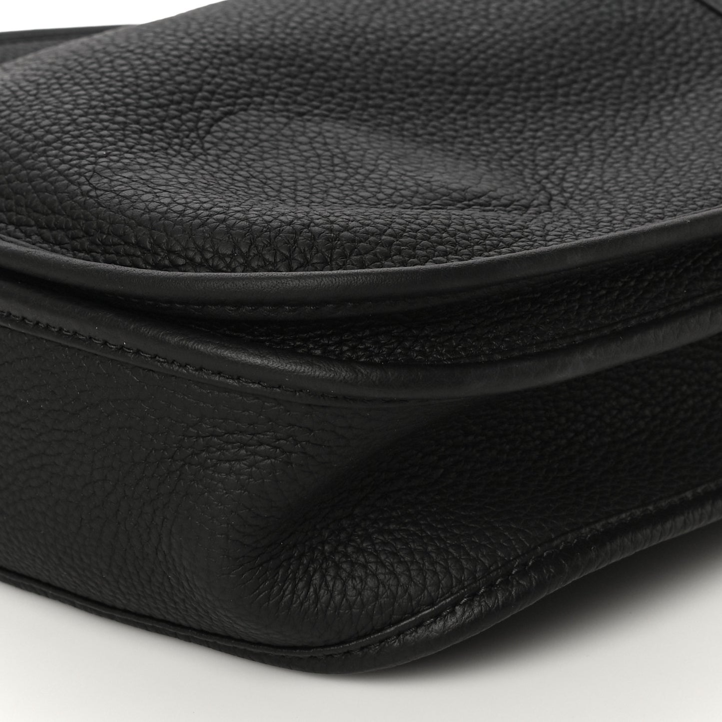 Taurillon Clemence Evelyne III PM Black