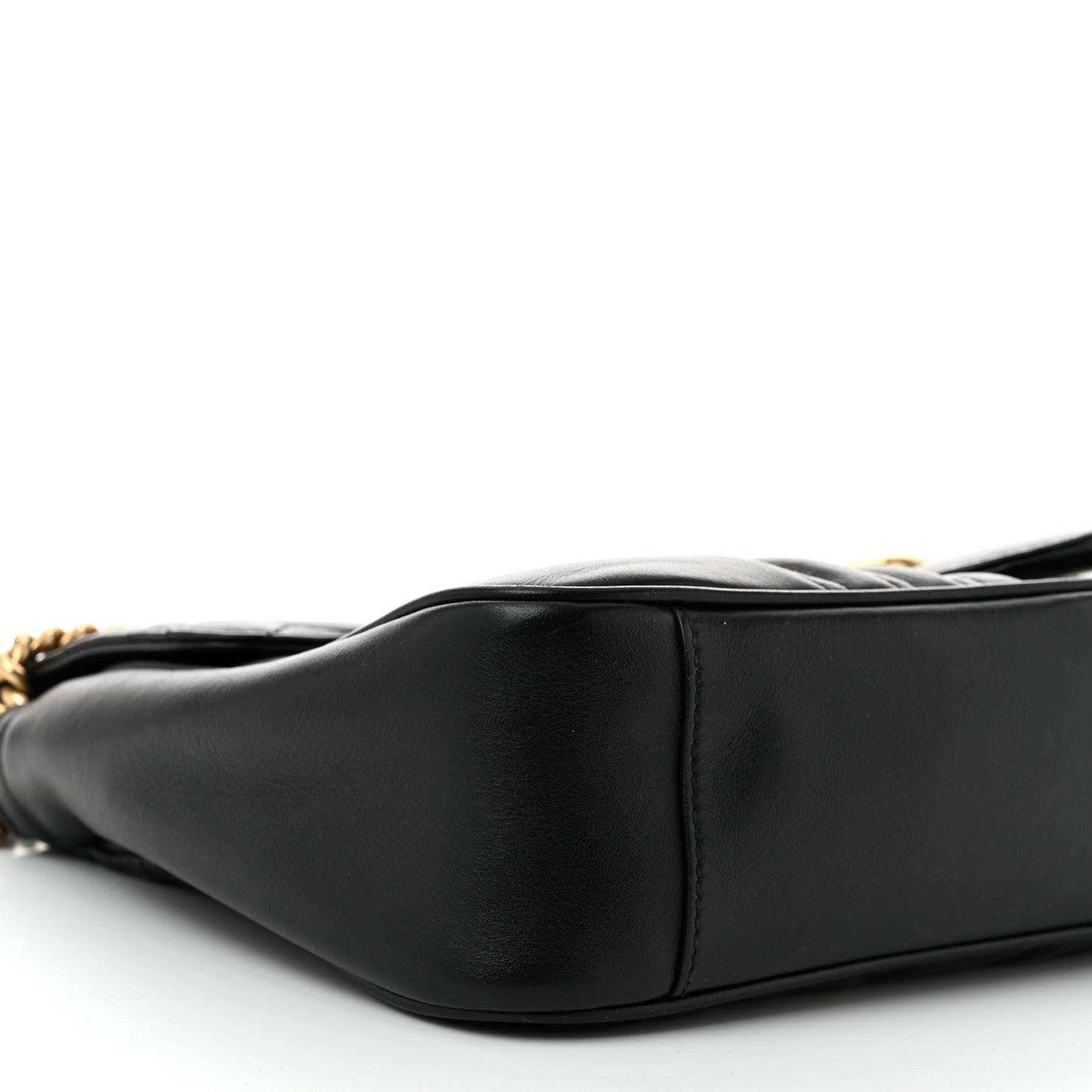 Calfskin Matelasse Medium GG Marmont Shoulder Bag Black