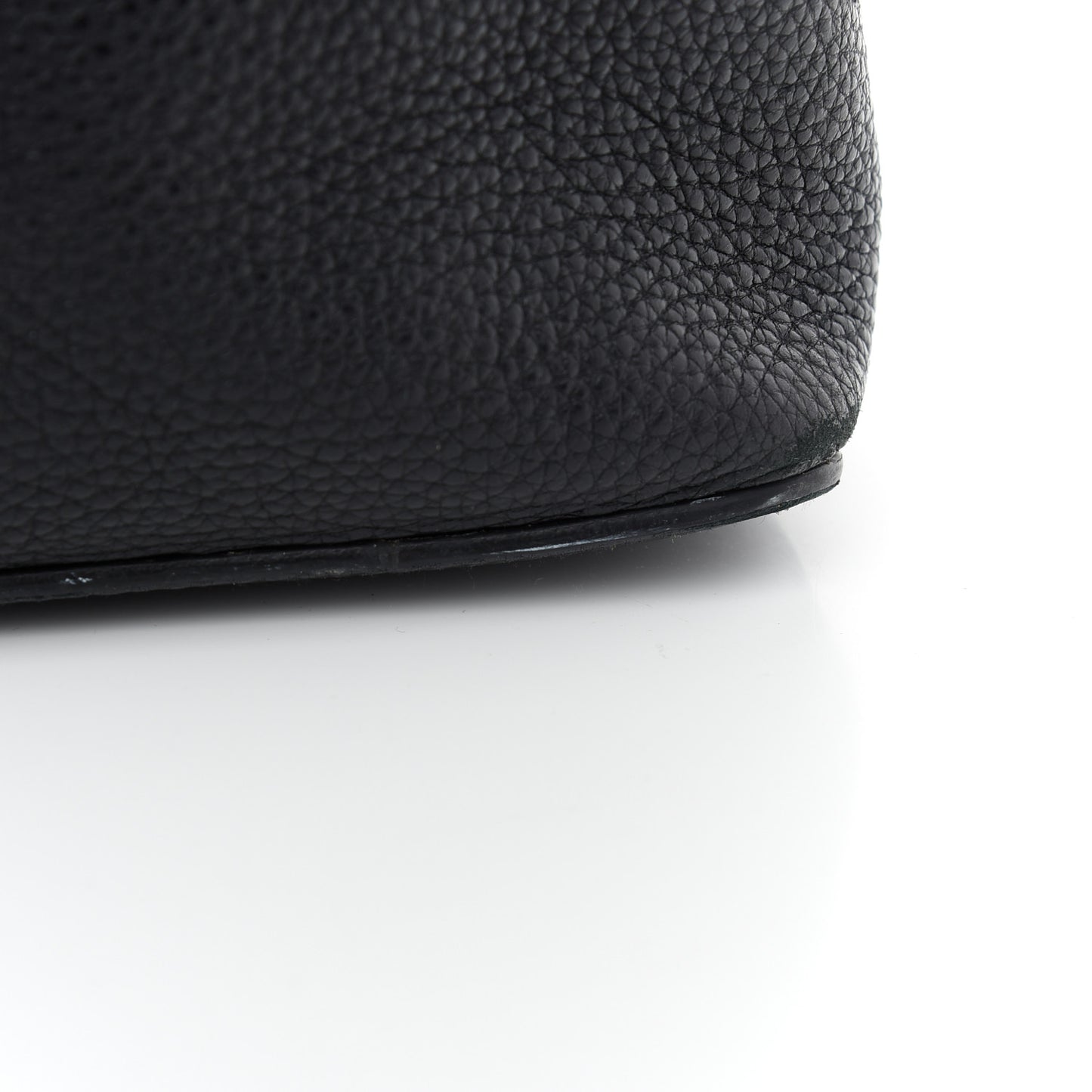 Pebbled Calfskin Large Soho Hobo Black